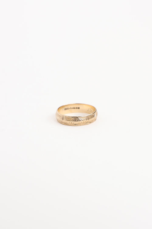 Fine Jewelry 9K Yellow Gold Engraved Fan Band Ring