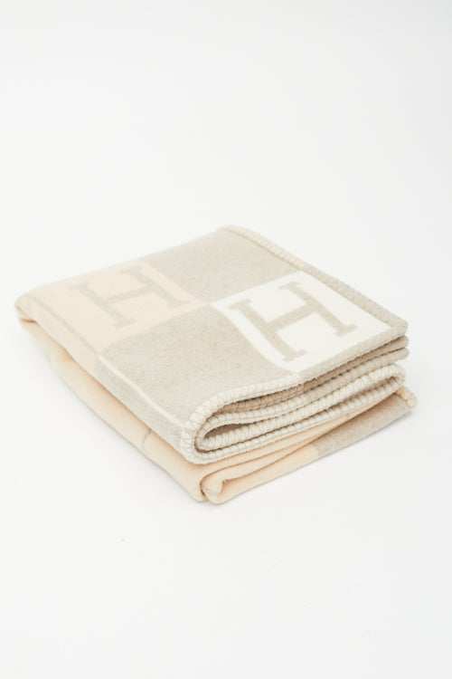 Grey & Cream Avalon III Throw Blanket