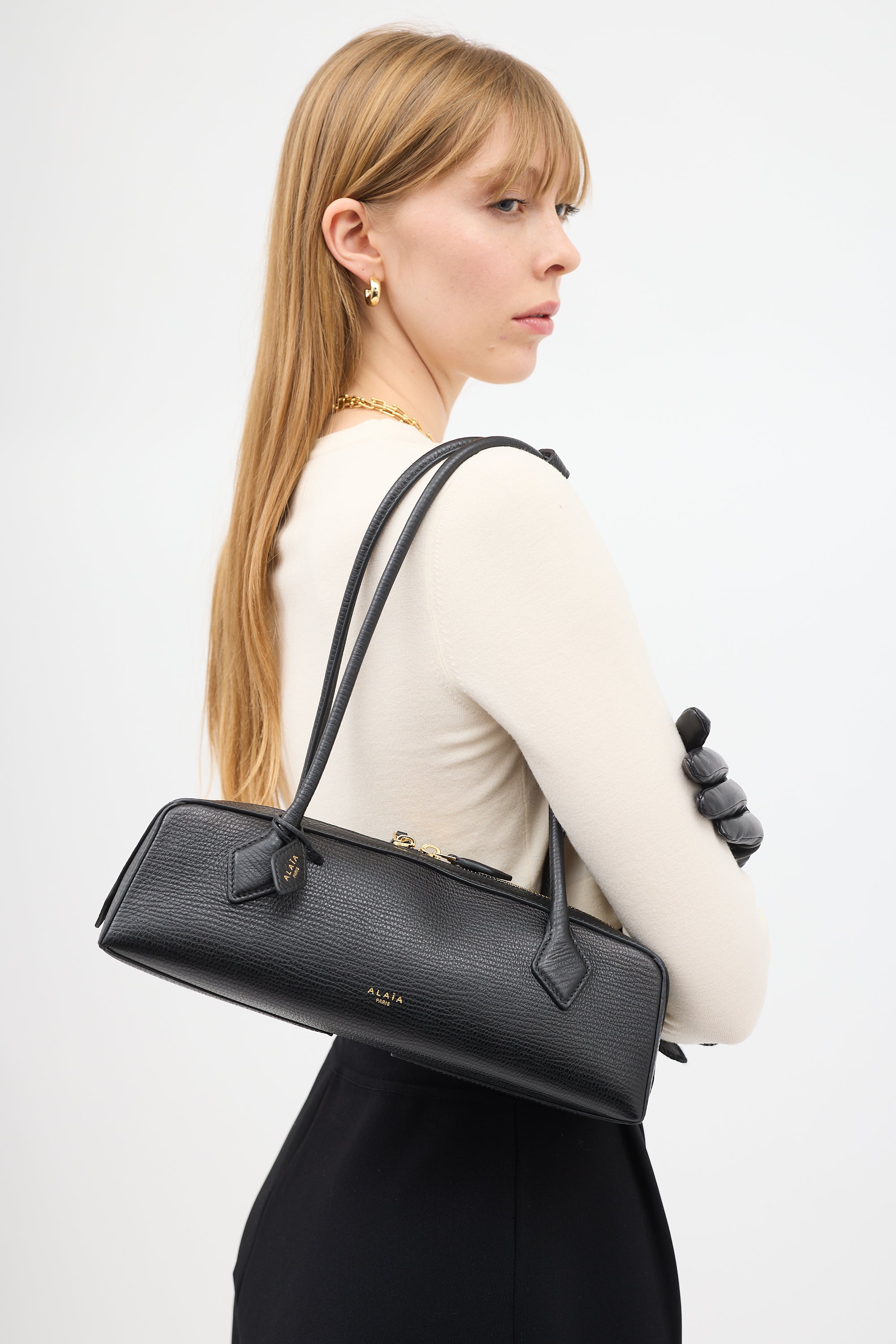Alaïa Black Leather Medium Le Teckel Shoulder Bag