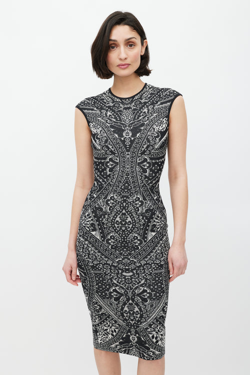 Alexander McQueen SS 2010 Black & White Knit Floral Dress