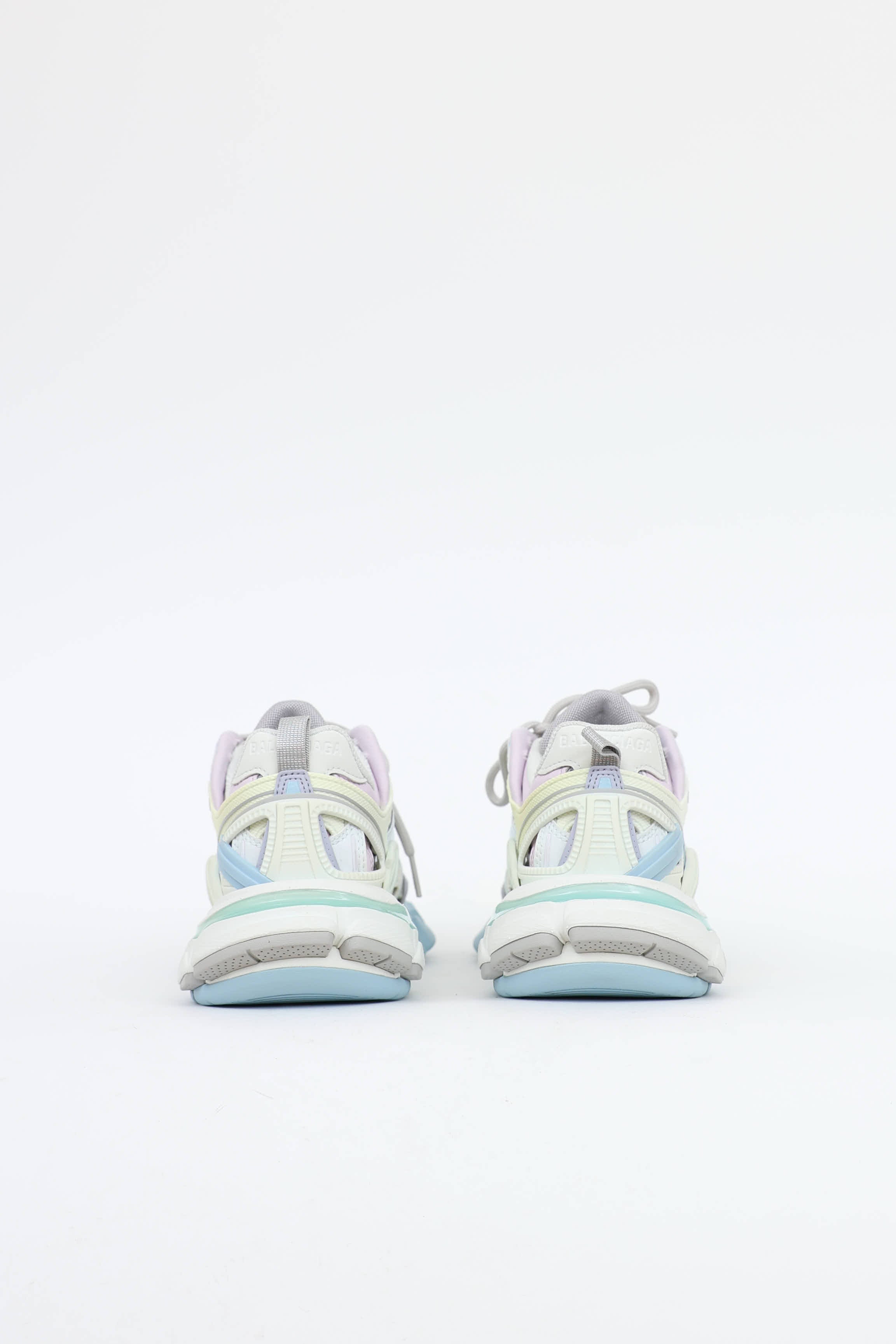 Track.2 Sneaker