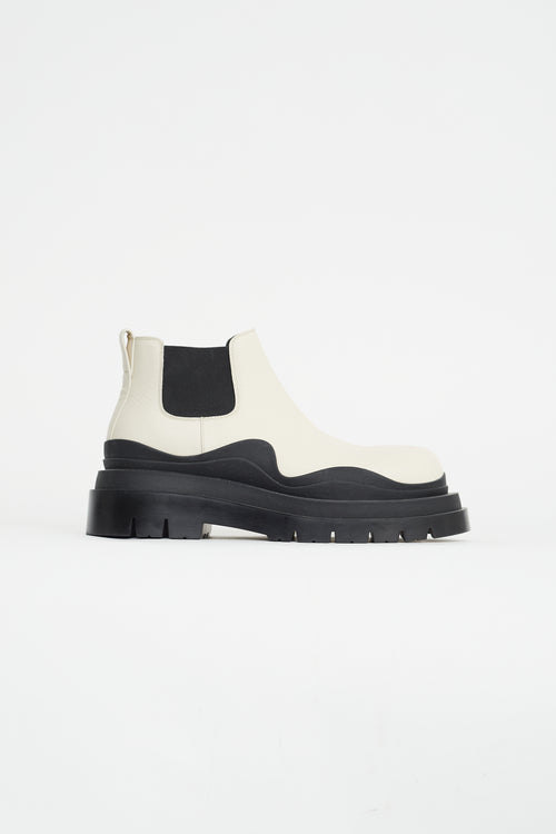 Bottega Veneta Cream & Black Leather Platform Chelsea Boot