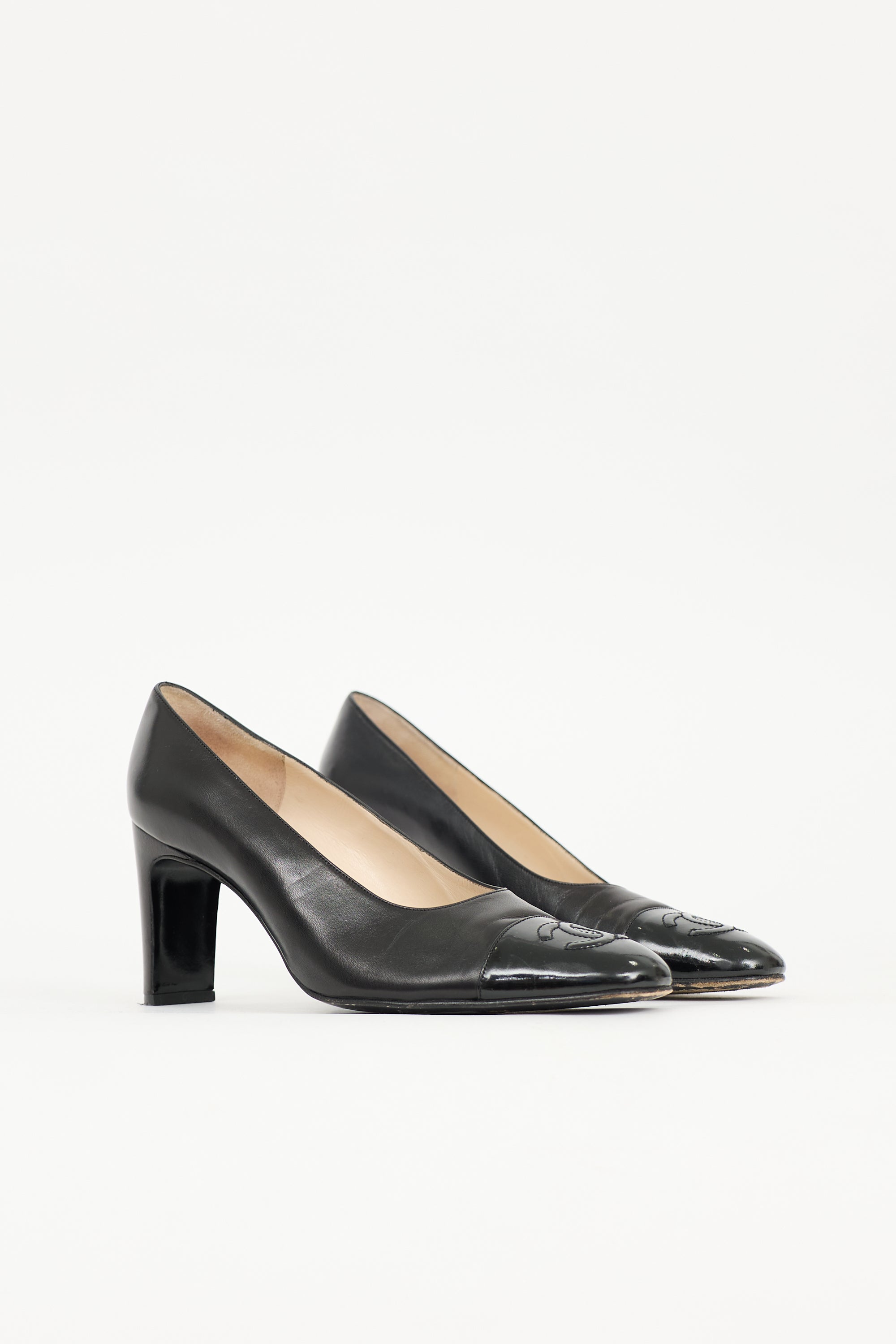 Chanel Vintage Leather CC Pump
