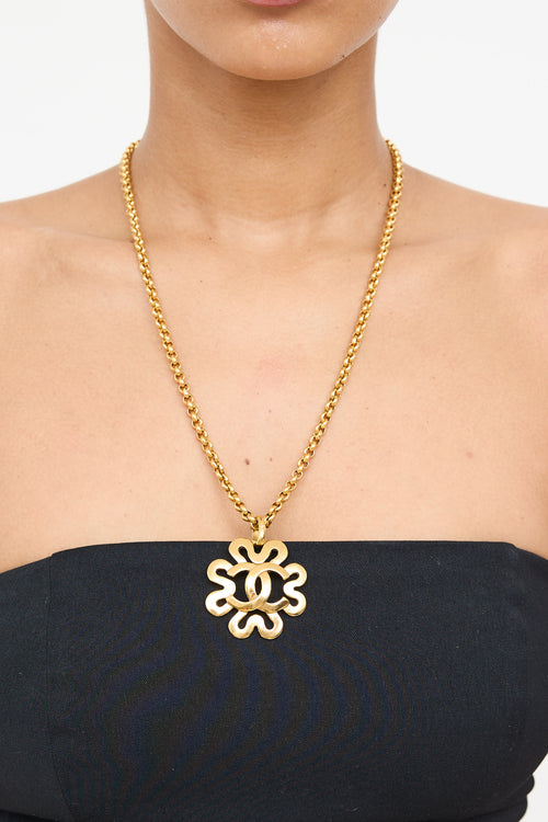Chanel 1995 Gold Floral Logo Necklace