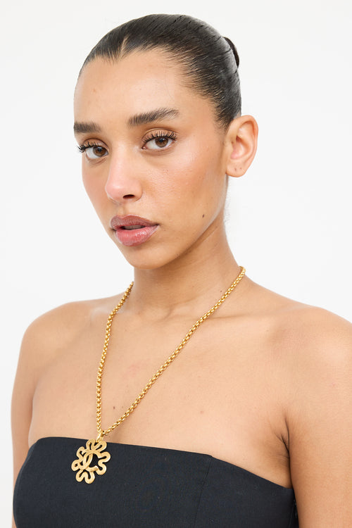 Chanel 1995 Gold Floral Logo Necklace