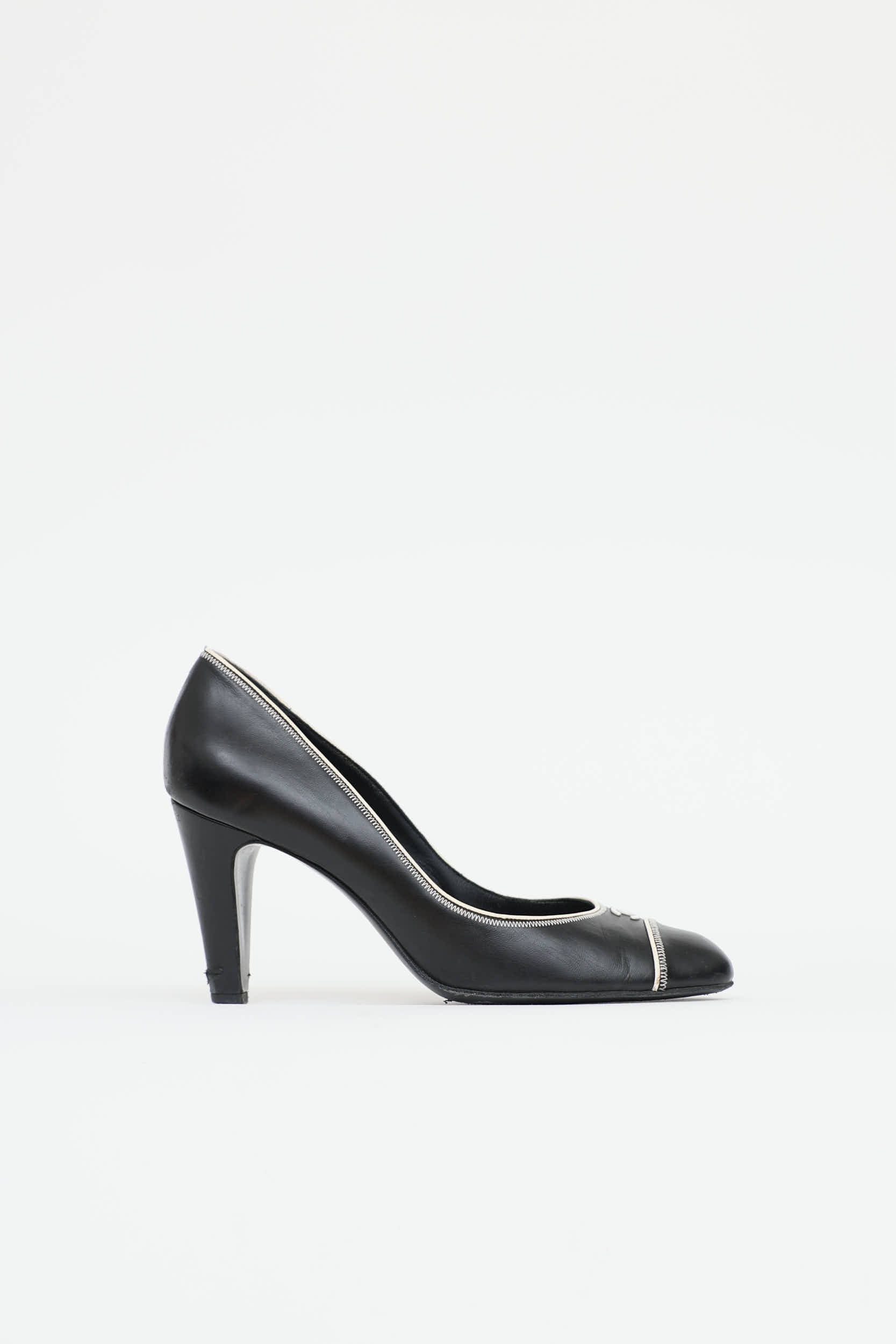2008 Contrast Stitch Pump