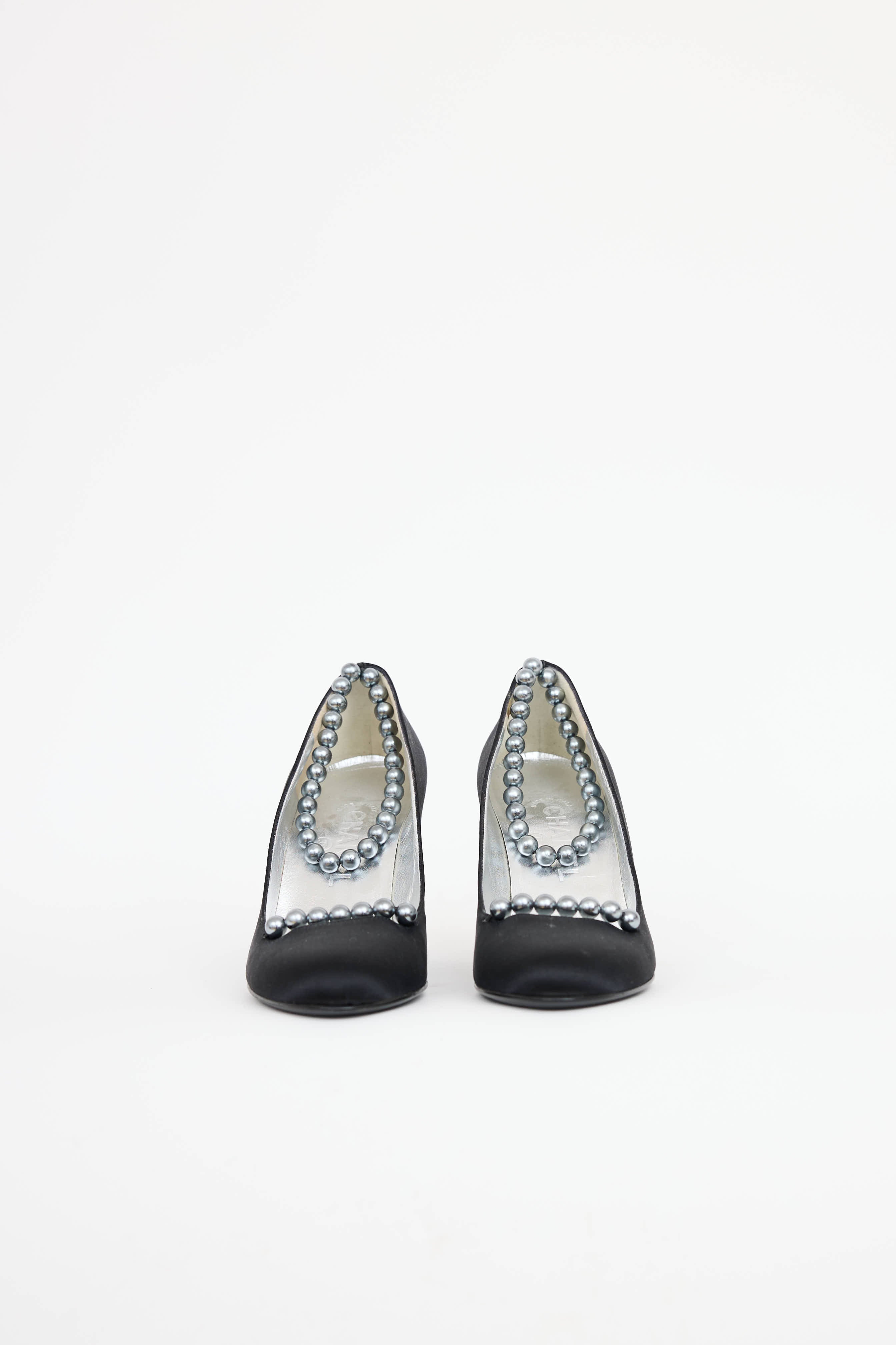 ChanelSatin Pearl Pump