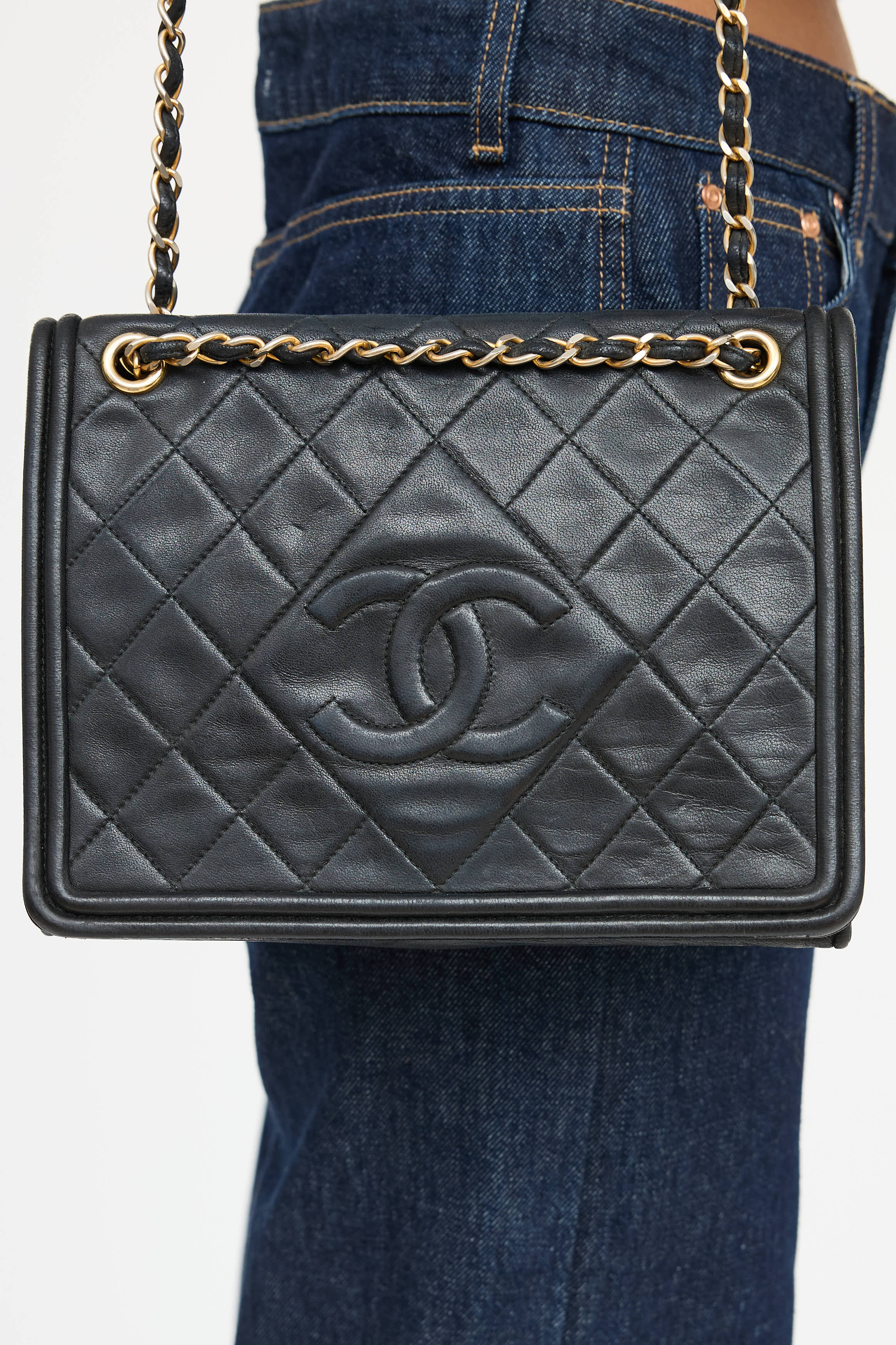 Chanel Leather CC Shoulder Bag