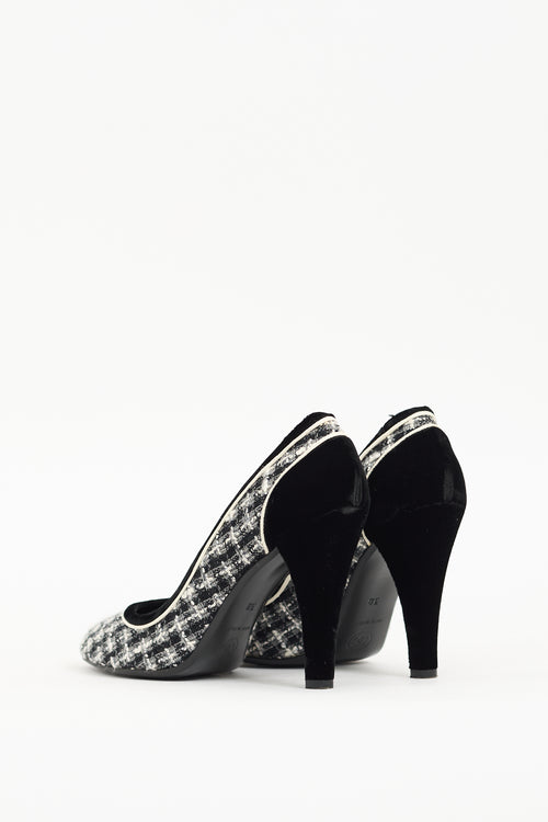 Chanel Fall 2004 Black & White Tweed Pump