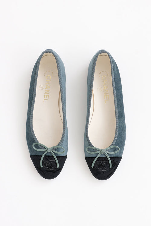 Chanel 24A Velvet CC Flat
