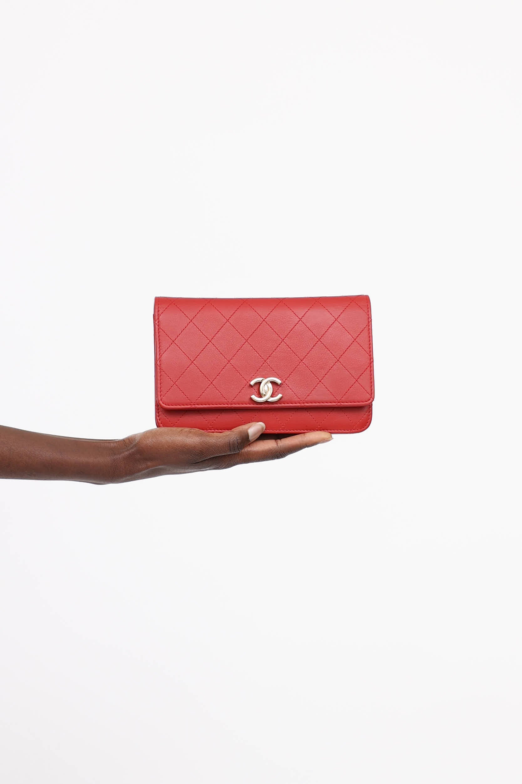 Chanel 2019 Quilted CC Twist Lock Wallet On Chain Bag