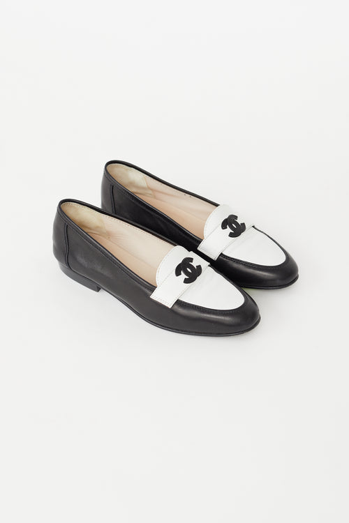 Chanel Spring 1994 Black & White Leather Loafer