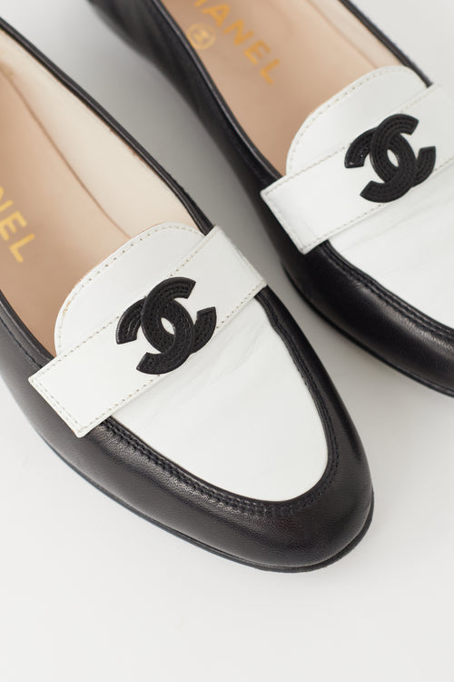 Chanel Spring 1994 Black & White Leather Loafer