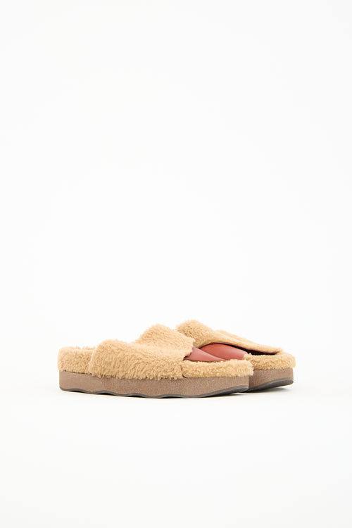 Chloé Leather & Shearling Wavy Slide