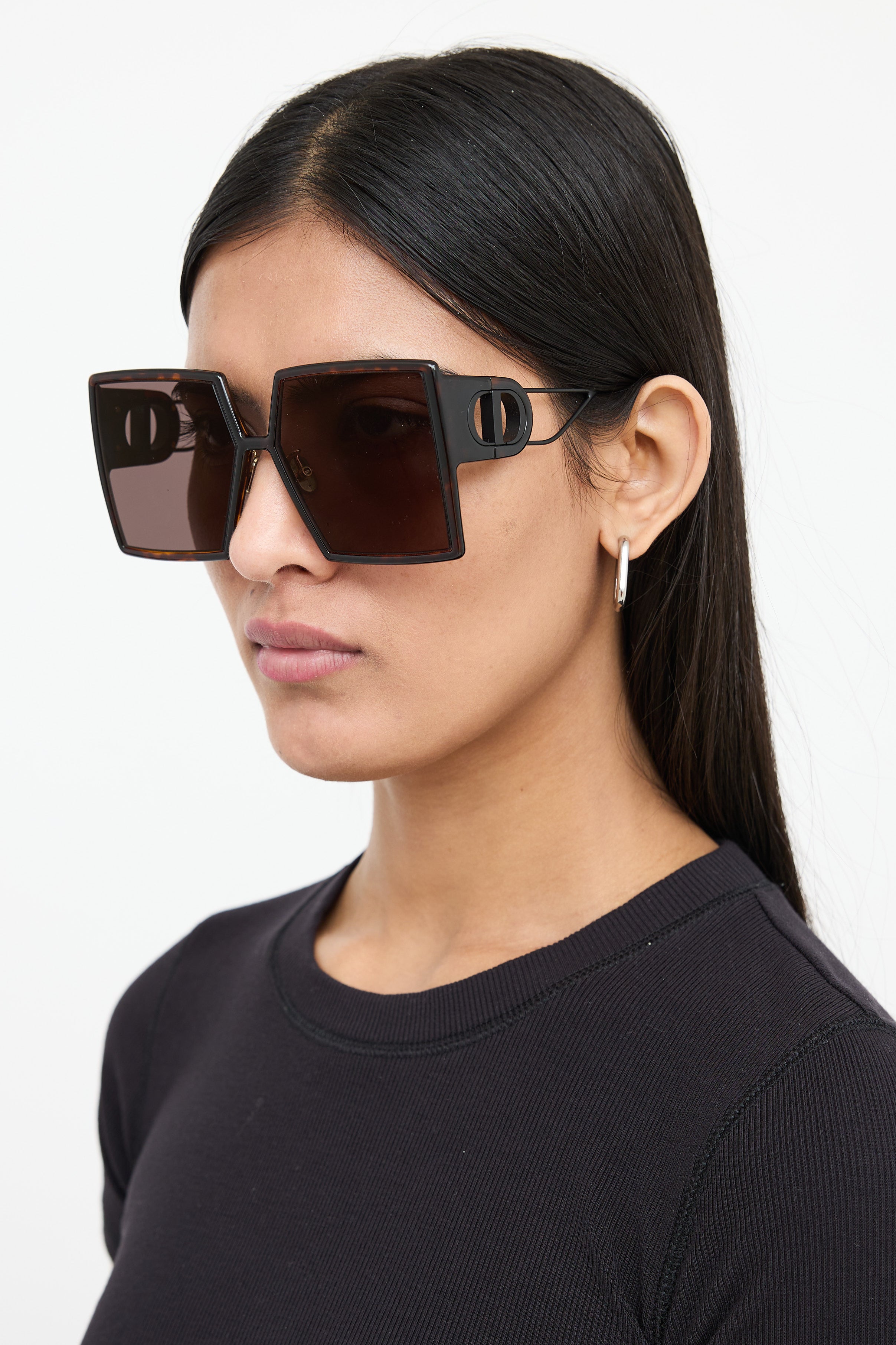 30 Montaigne Square Sunglasses