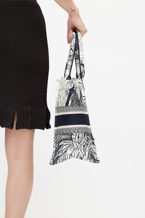 Dior 2021 Cream & Navy Medium Book Tote