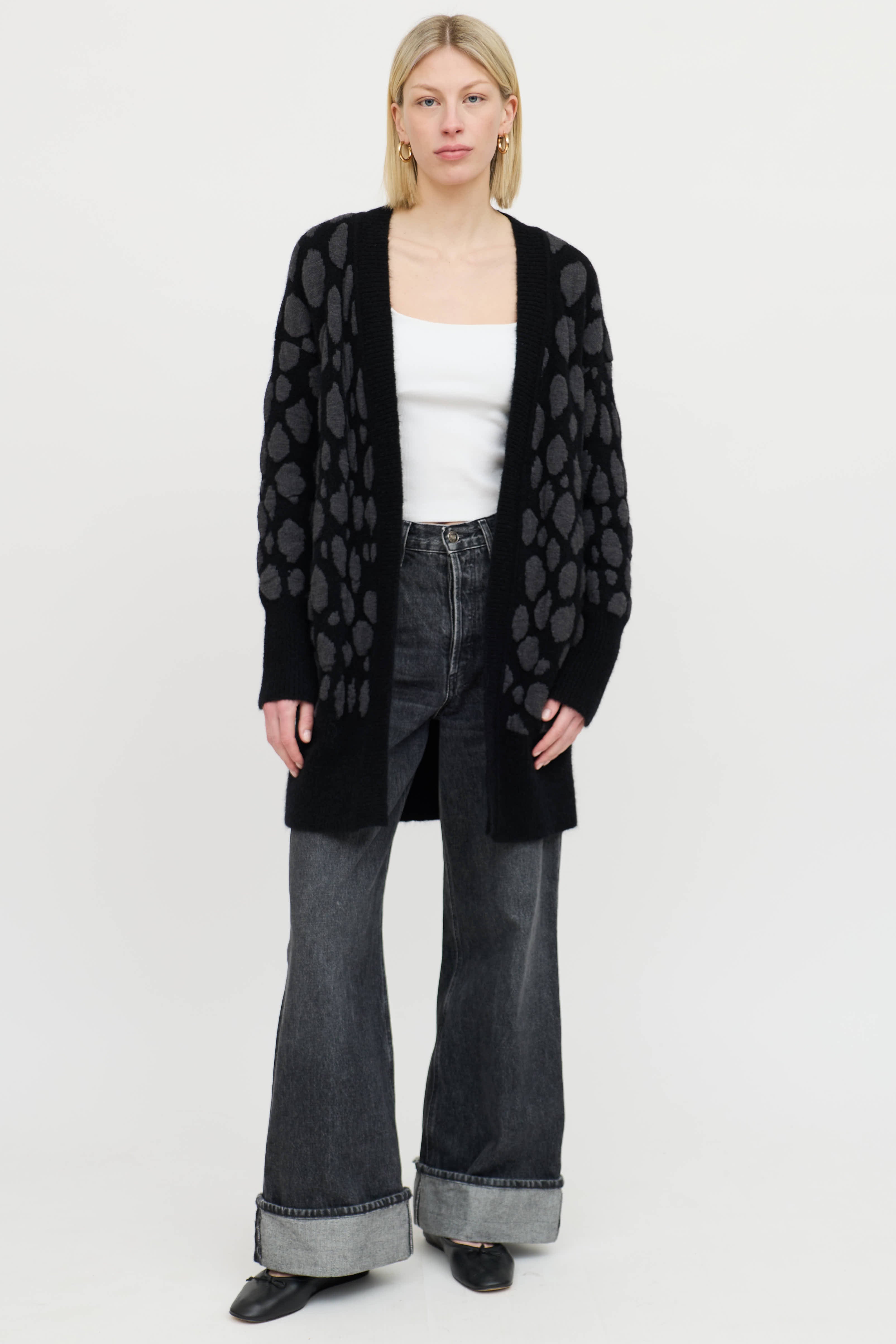 AkrisWool Spotted Cardigan
