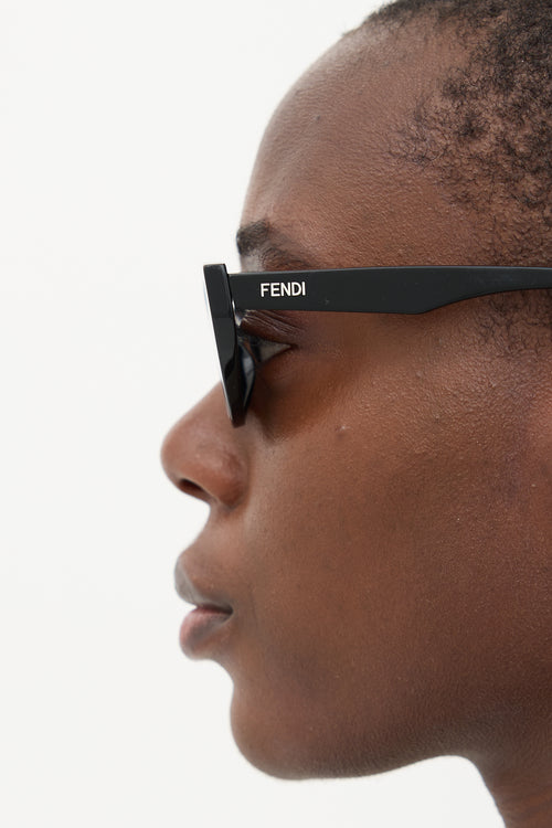 Fendi FE40091 Tapered Sunglasses