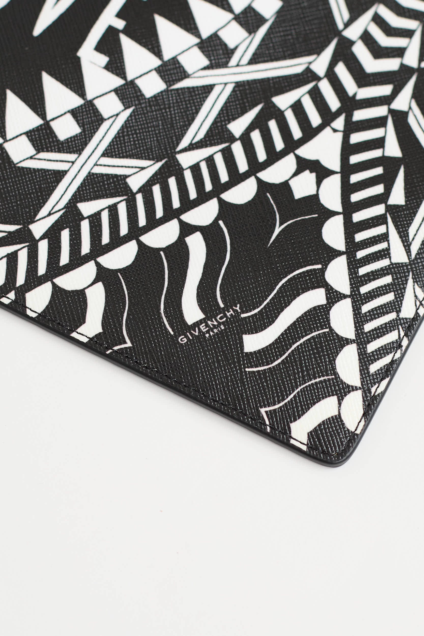 Givenchy Power Of Love Graphic Pouch