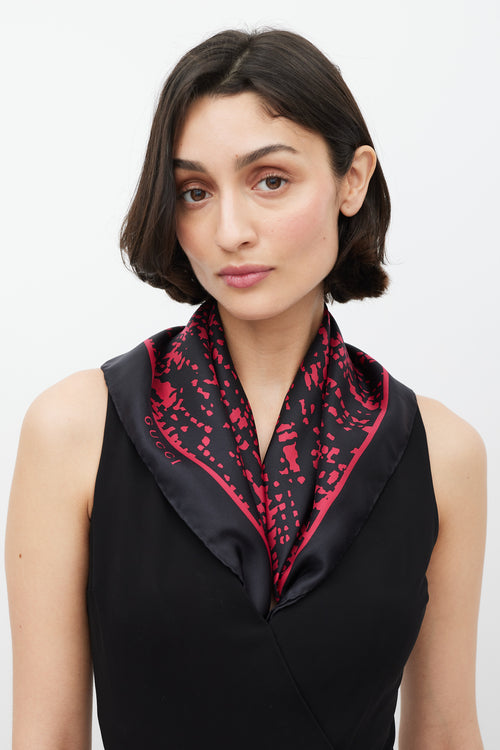 Gucci Black & Fuchsia Printed Silk Scarf