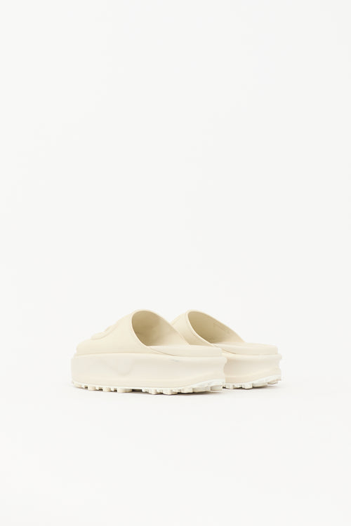 Gucci Rubber Interlocking GG Slide