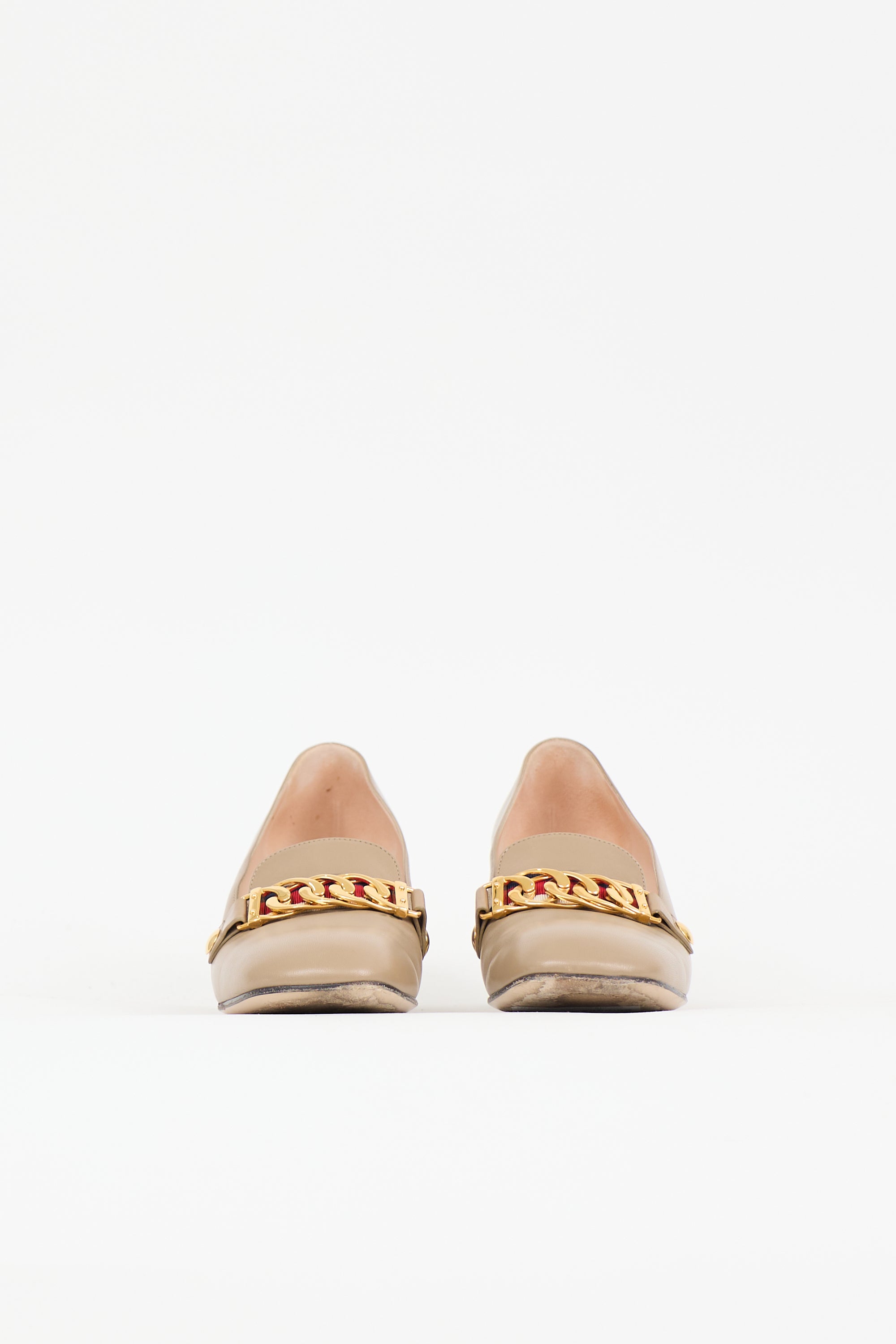 Gucci Leather Chain Pump