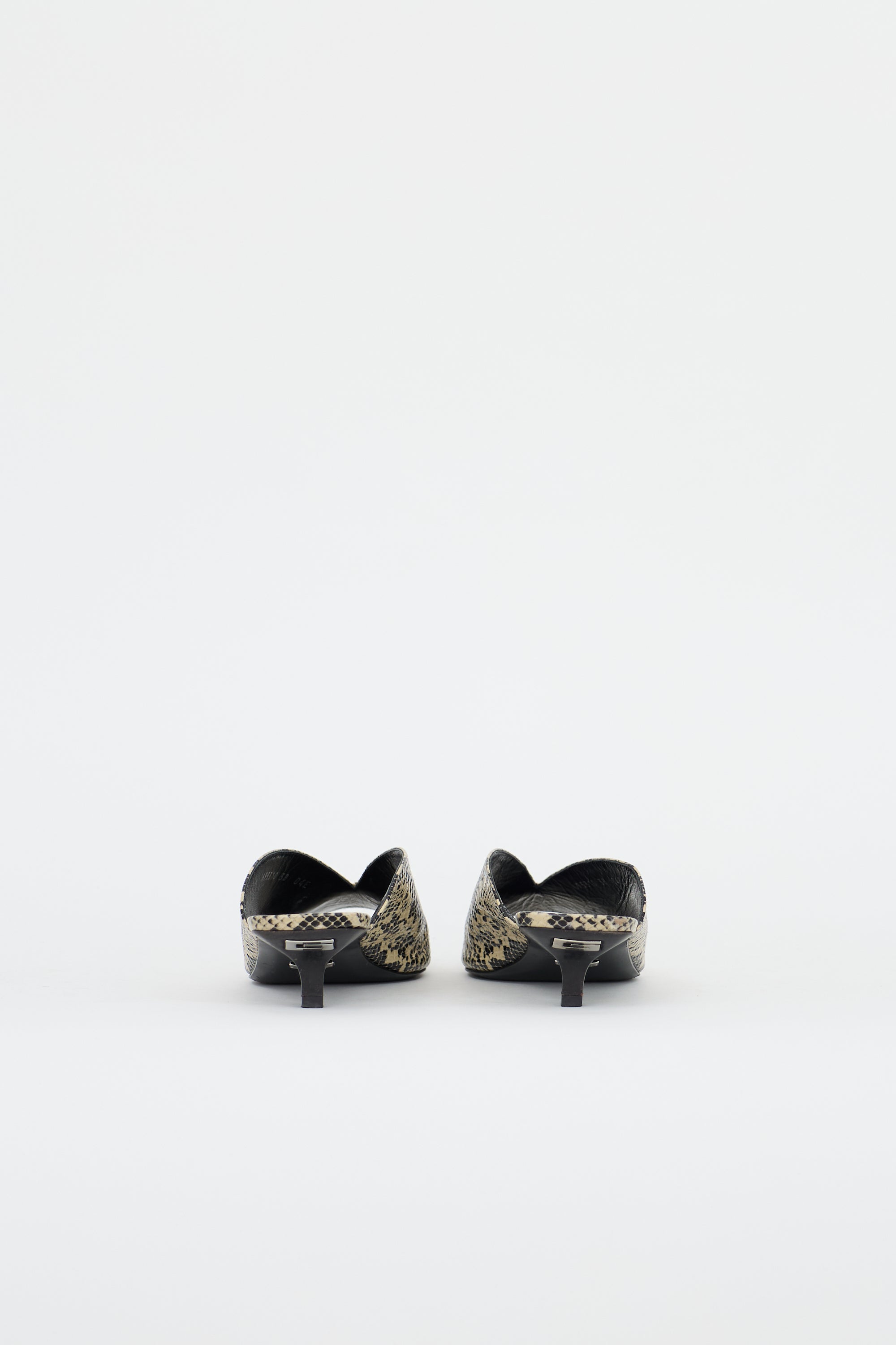Gucci Textured Leather Mule
