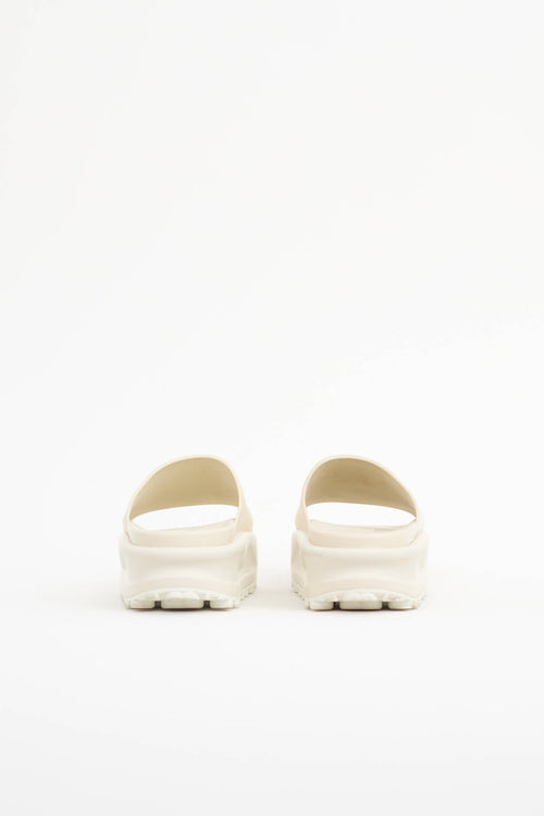 Gucci Rubber GG Platform Slide