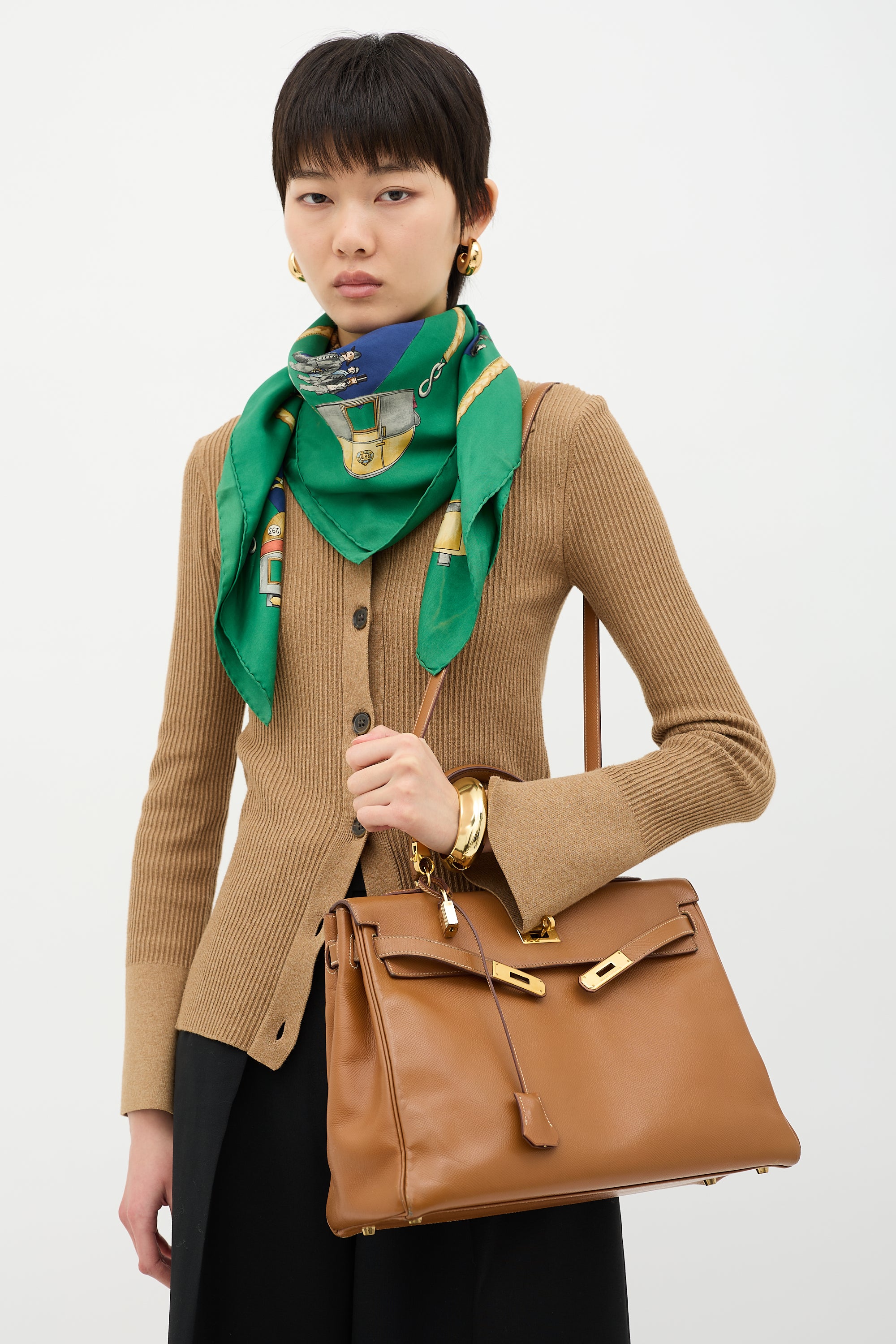 Hermès 1996 Gold Courchevel Kelly Retourne 35 Bag