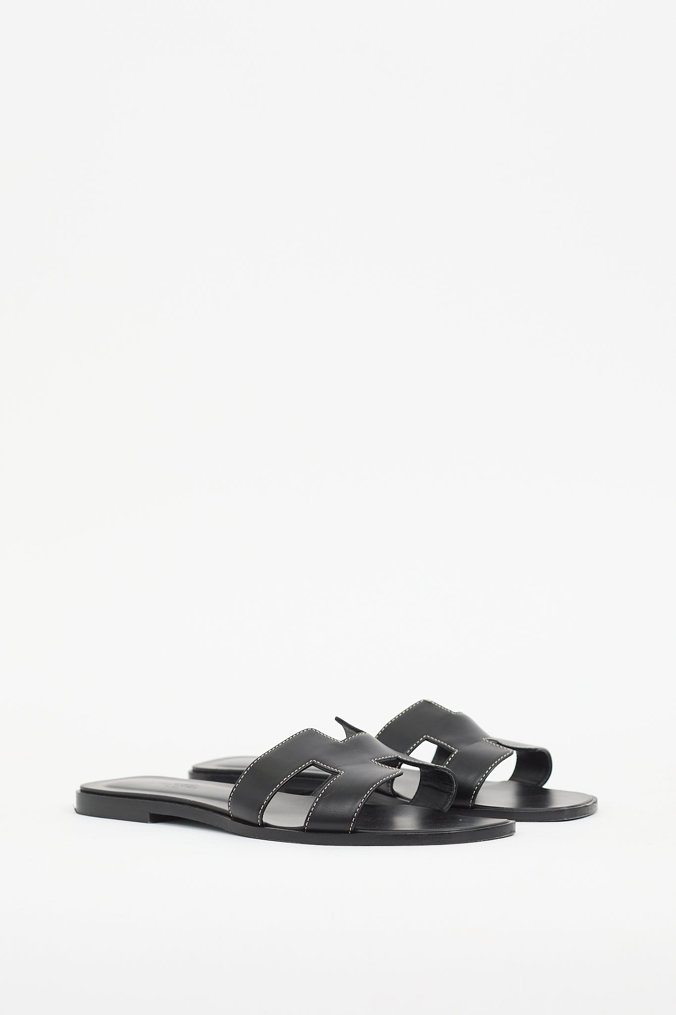 Hermès Black Leather Oran Sandal