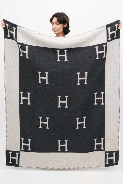 Hermès Grey Cashmere & Merino Wool Avalon Throw Blanket