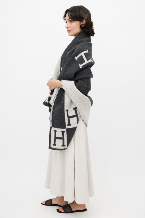 Hermès Grey Cashmere & Merino Wool Avalon Throw Blanket