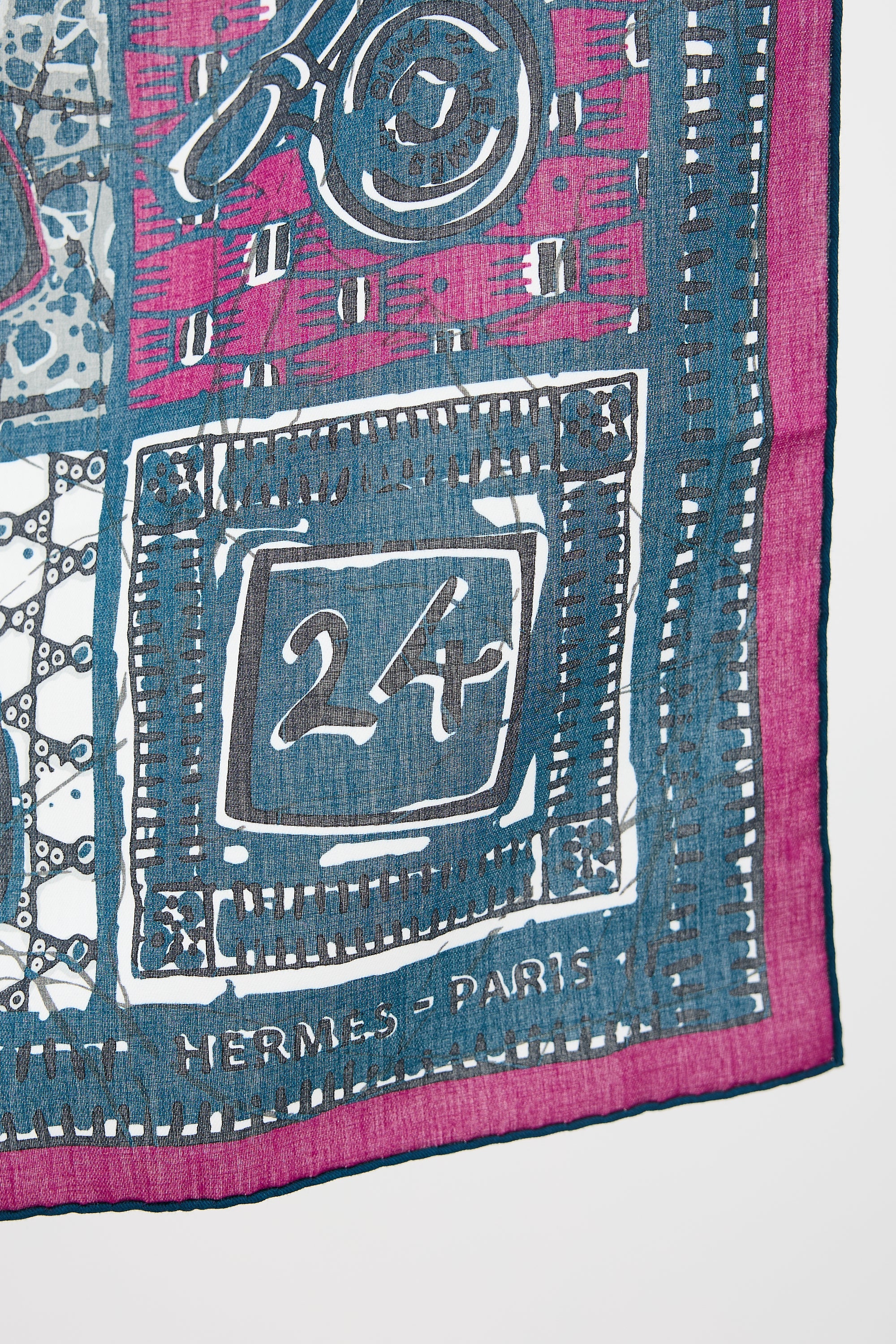 Hermès Le Boubou H 65 Scarf