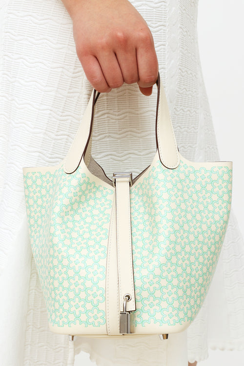 Hermès 2022 Limited Edition Nata & Vert Swift Lucky Daisy Picotin Lock 18 Bag