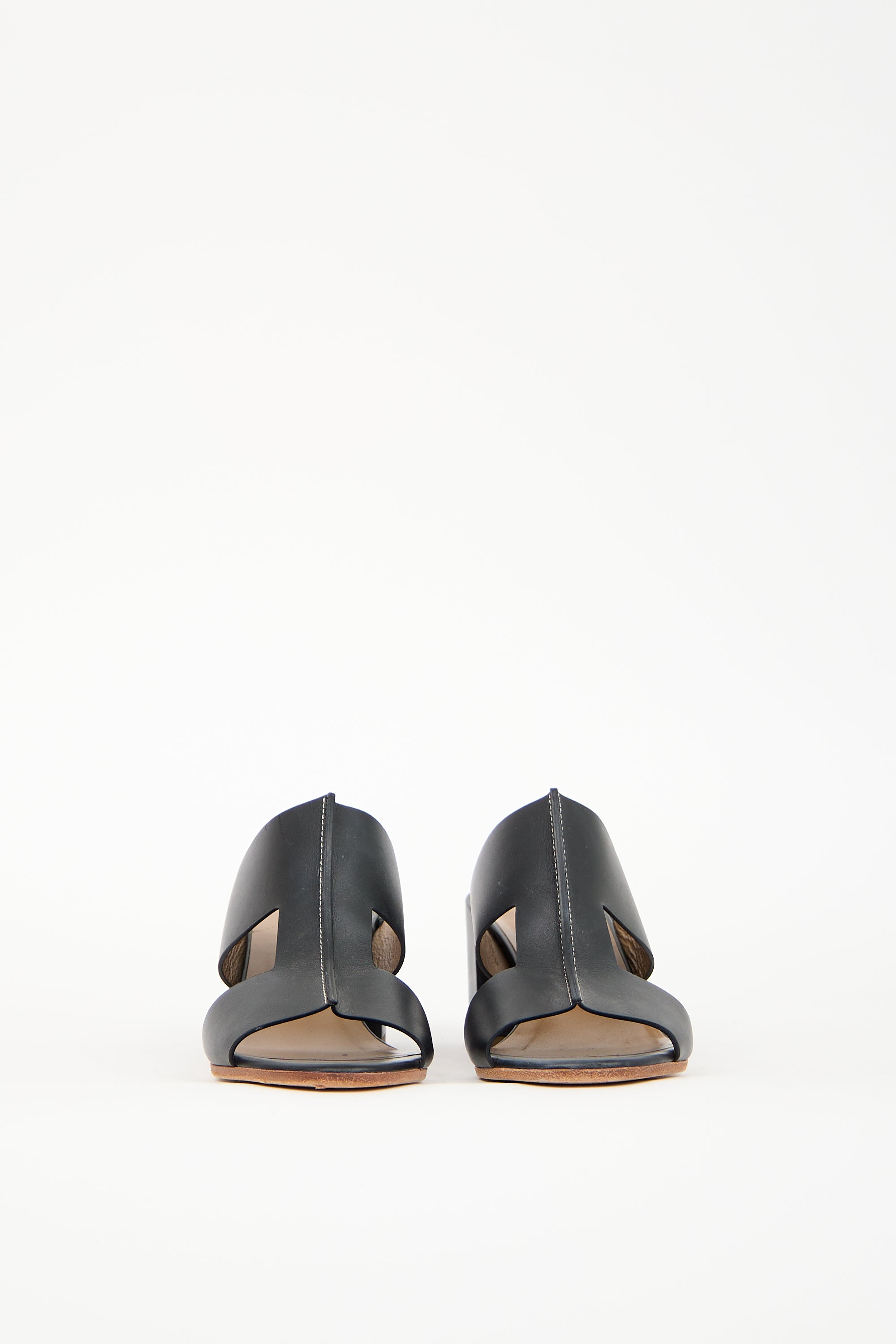 Hermès Black Leather Ostia Sandal
