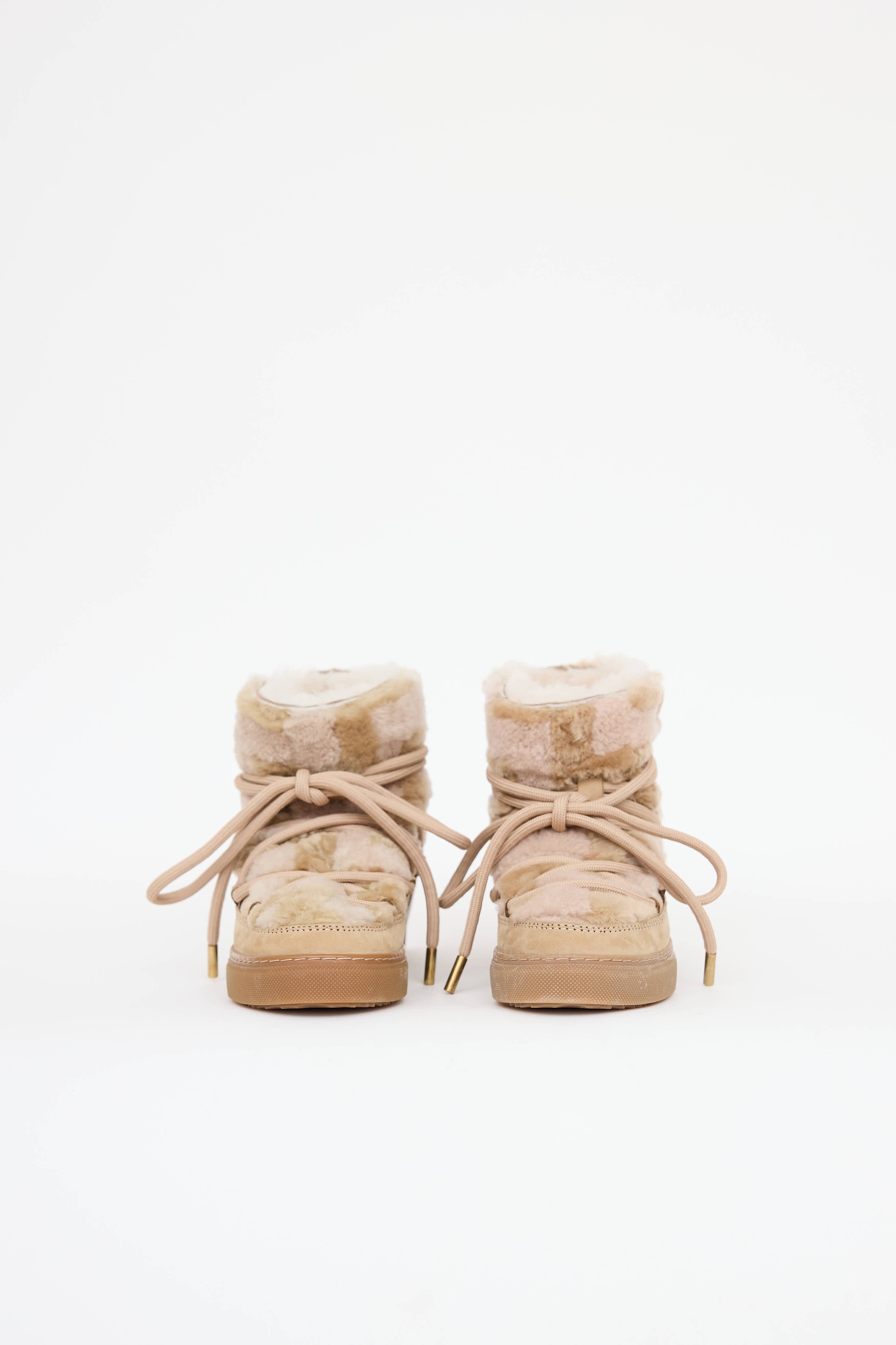 Inuikii ZigZag Boot