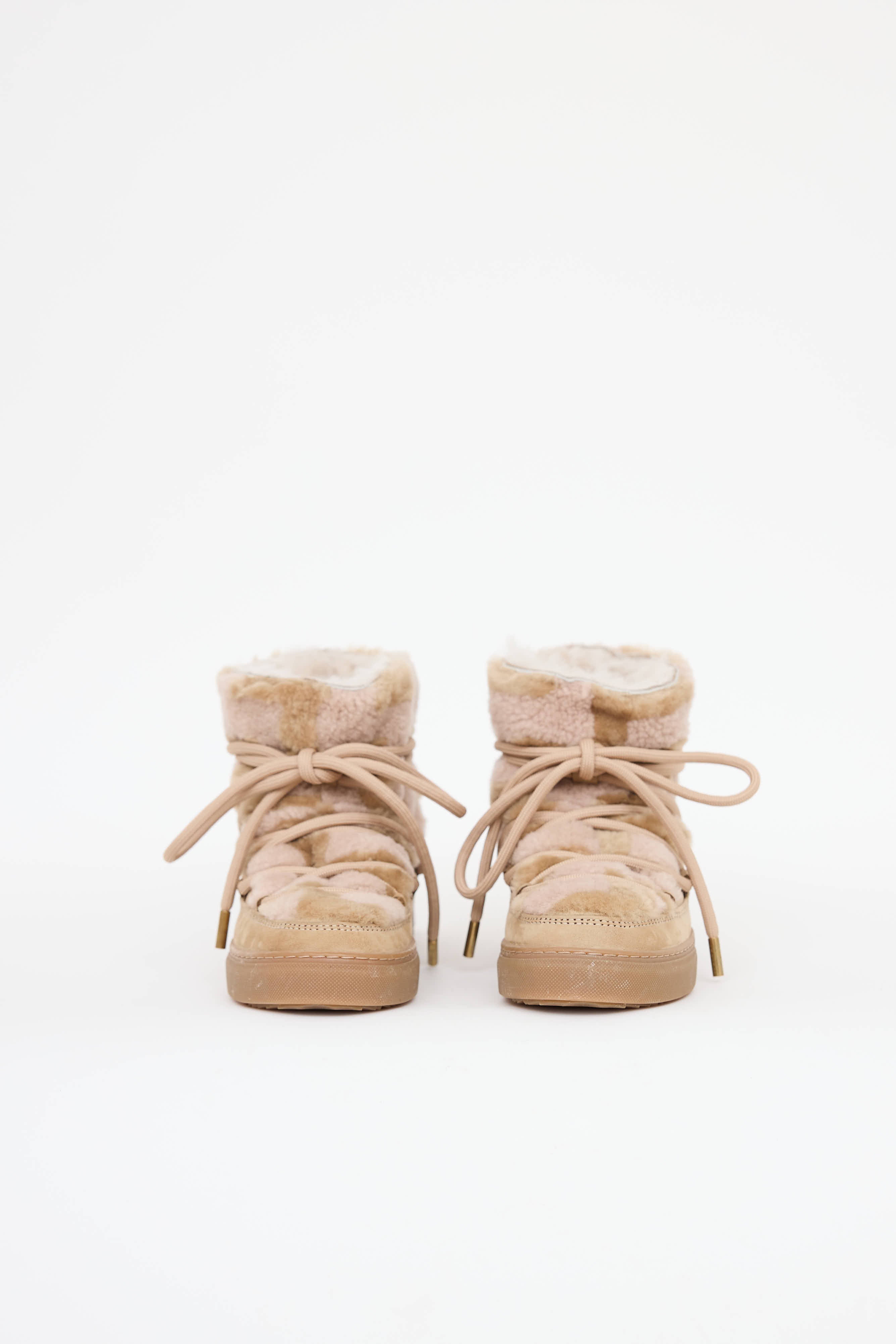 Inuikii ZigZag Boot