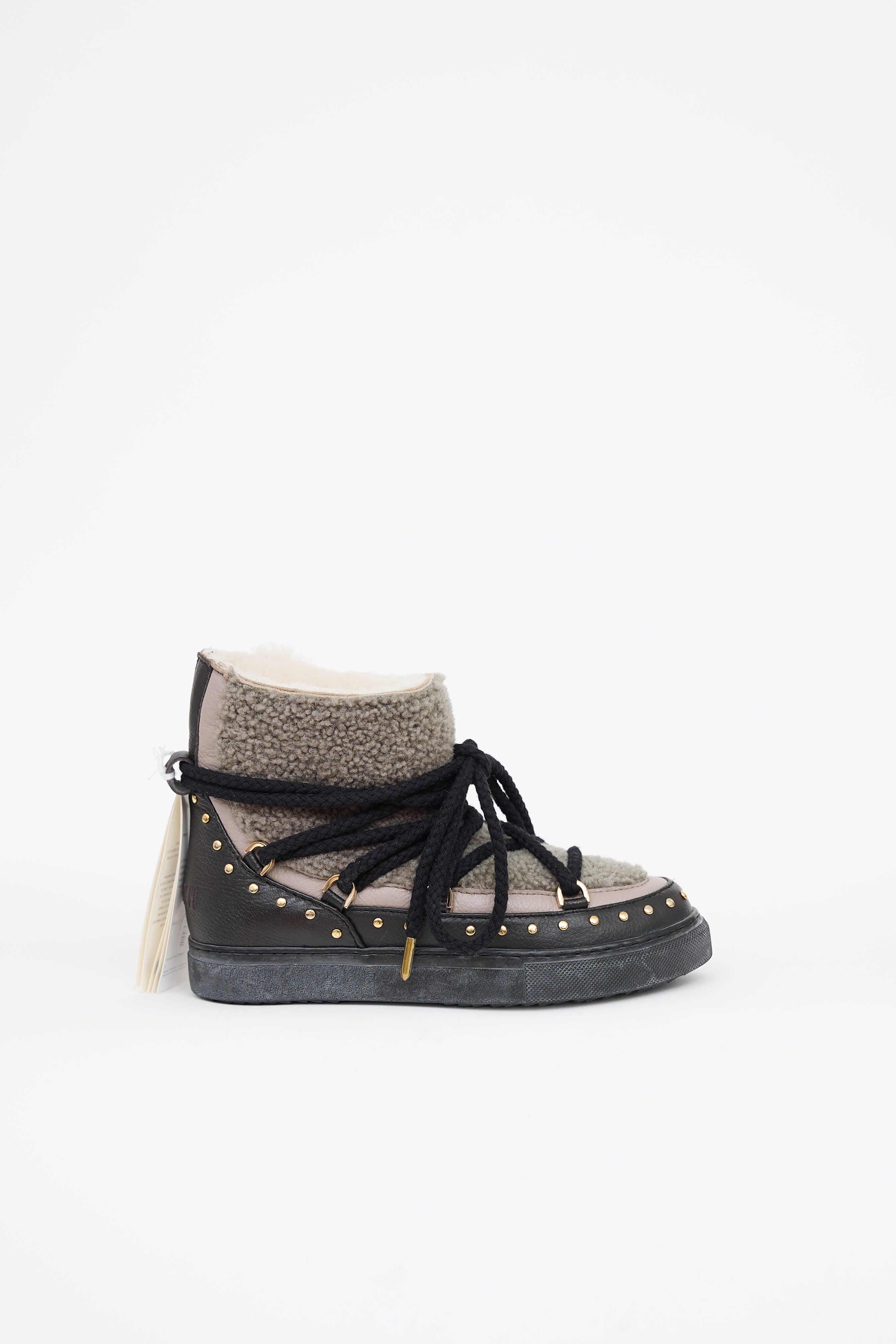Inuikii ZigZag Boot