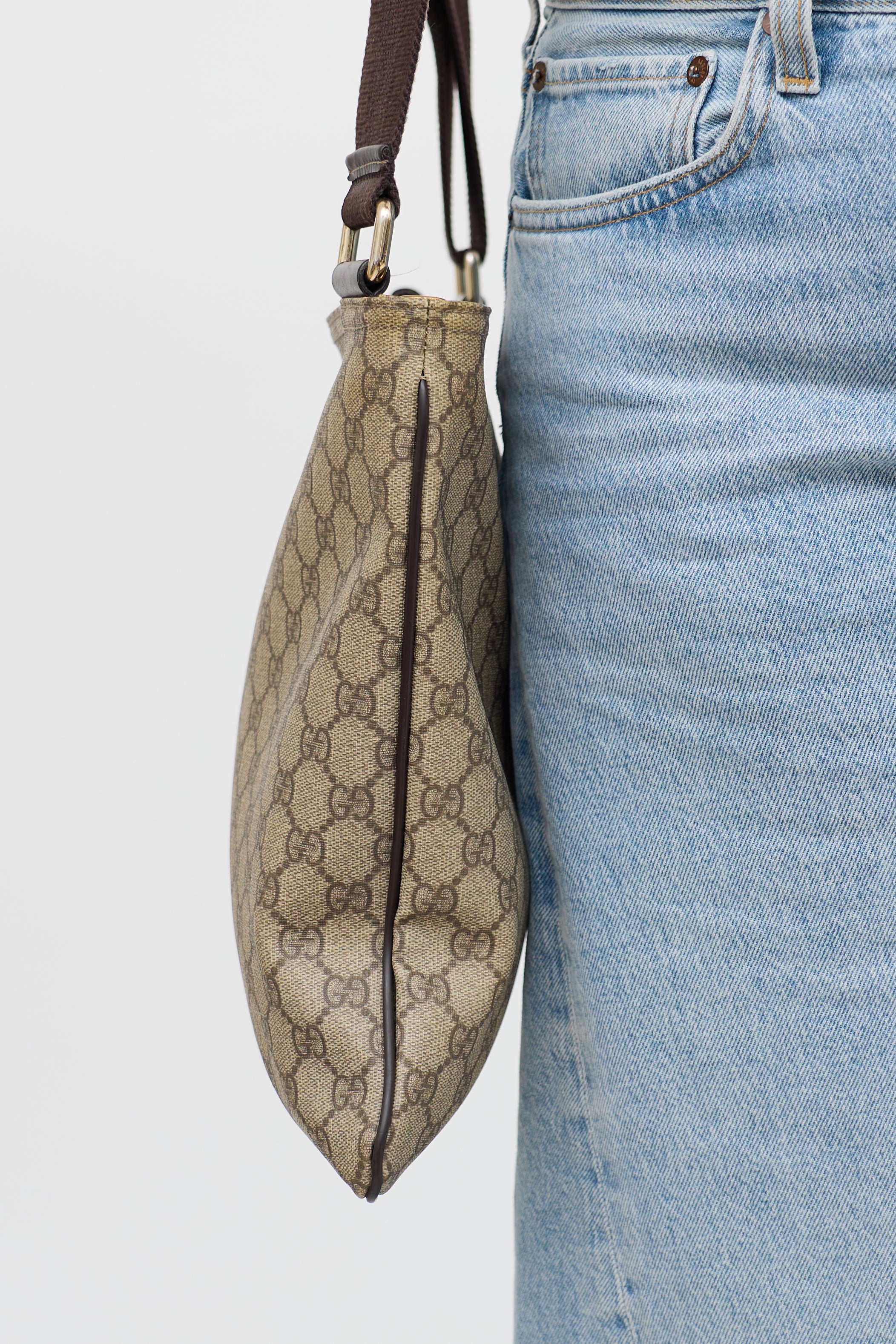 GG Supreme Messenger Bag