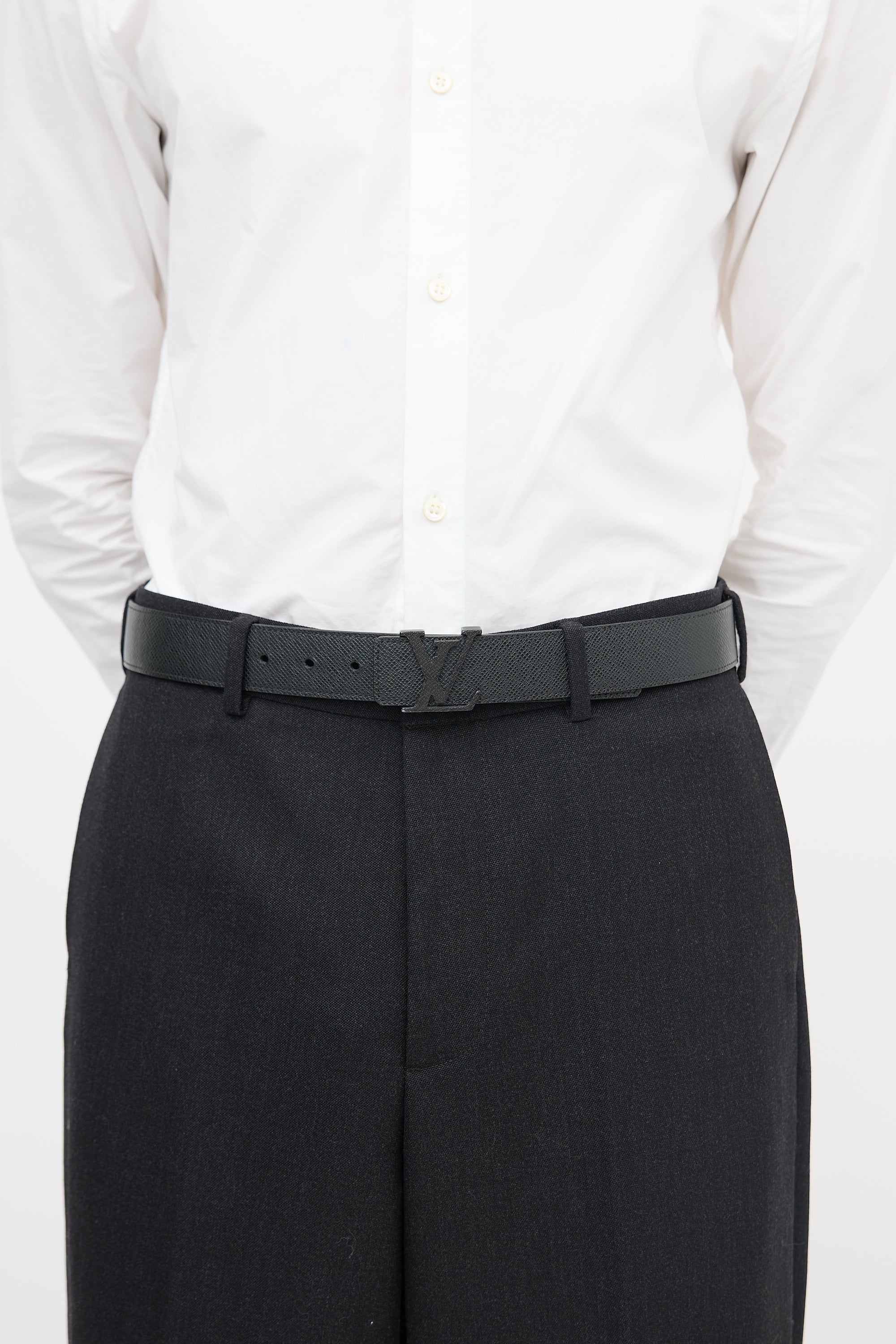Louis Vuitton Taiga Leather LV Initiales Logo Belt