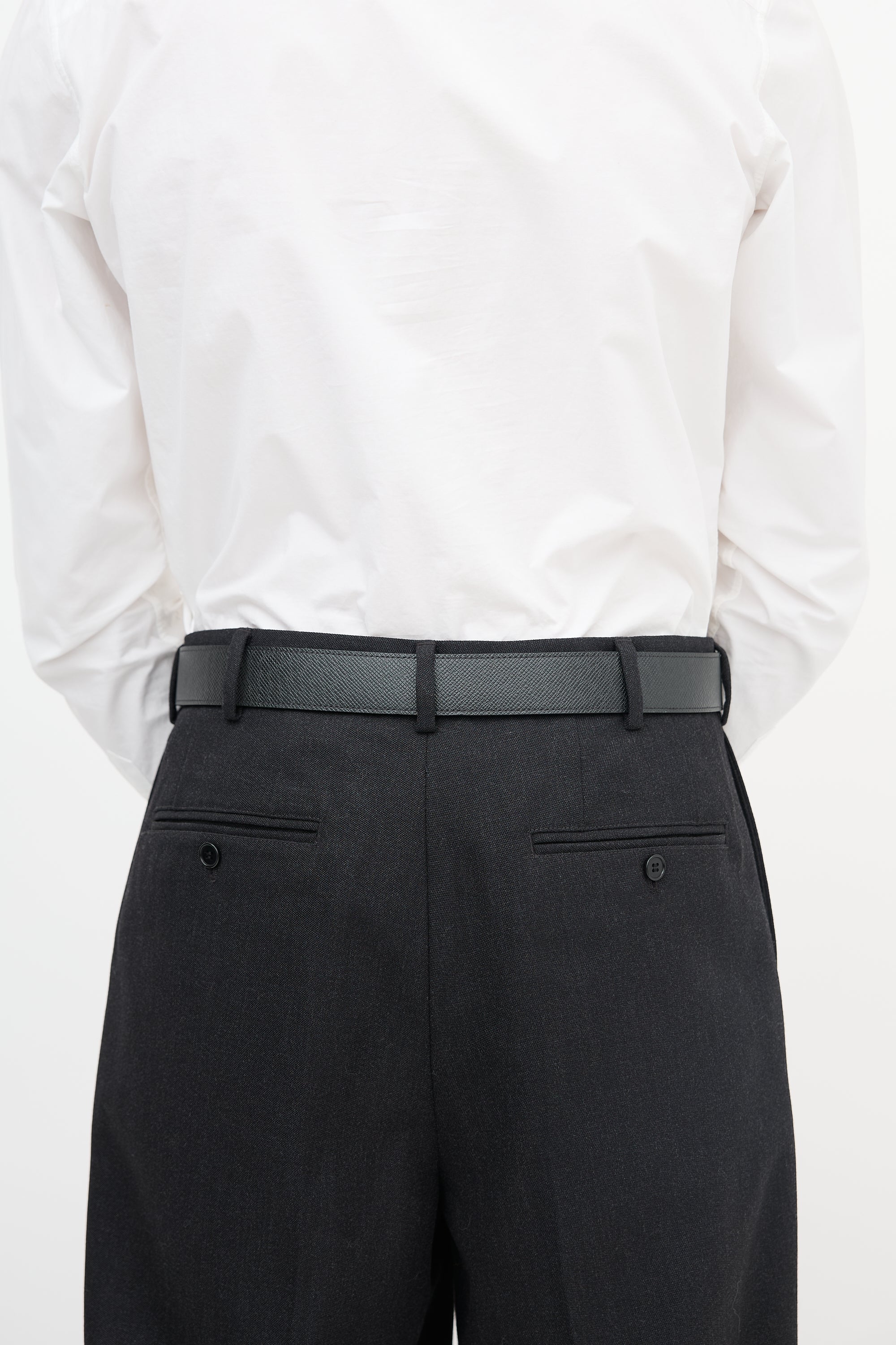 Louis Vuitton Taiga Leather LV Initiales Logo Belt
