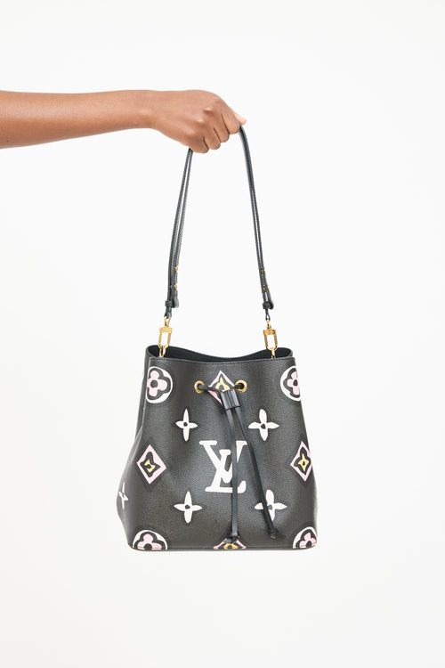 Louis Vuitton Wild at Heart NéoNoé MM Bucket Bag