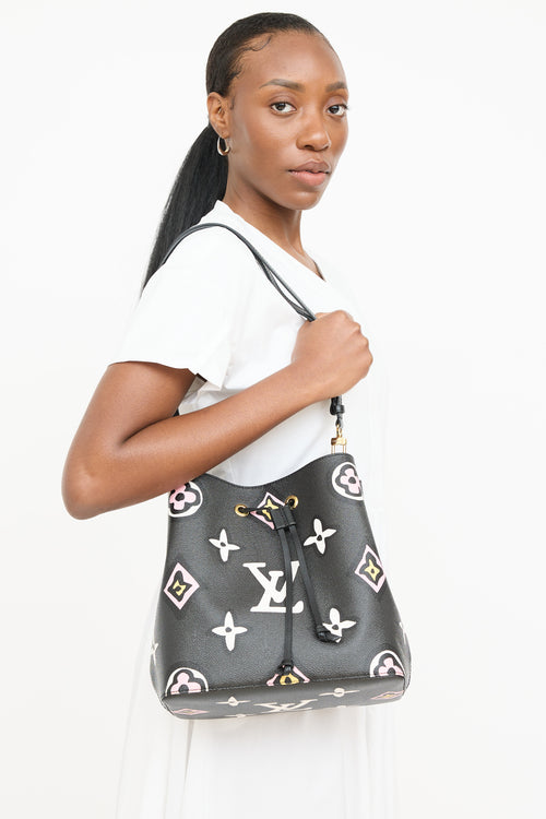 Louis Vuitton Wild at Heart NéoNoé MM Bucket Bag