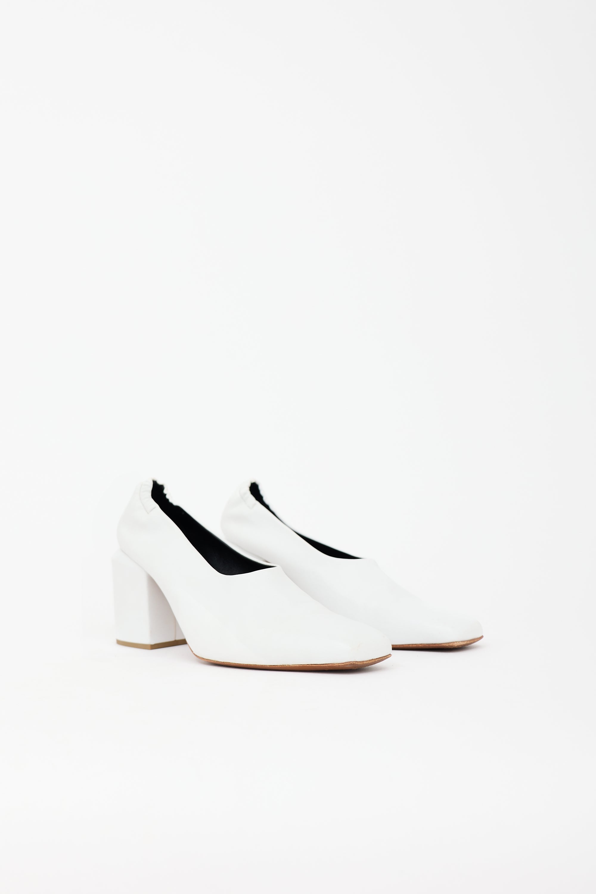 Lafayette 148 Leather Julia Pump