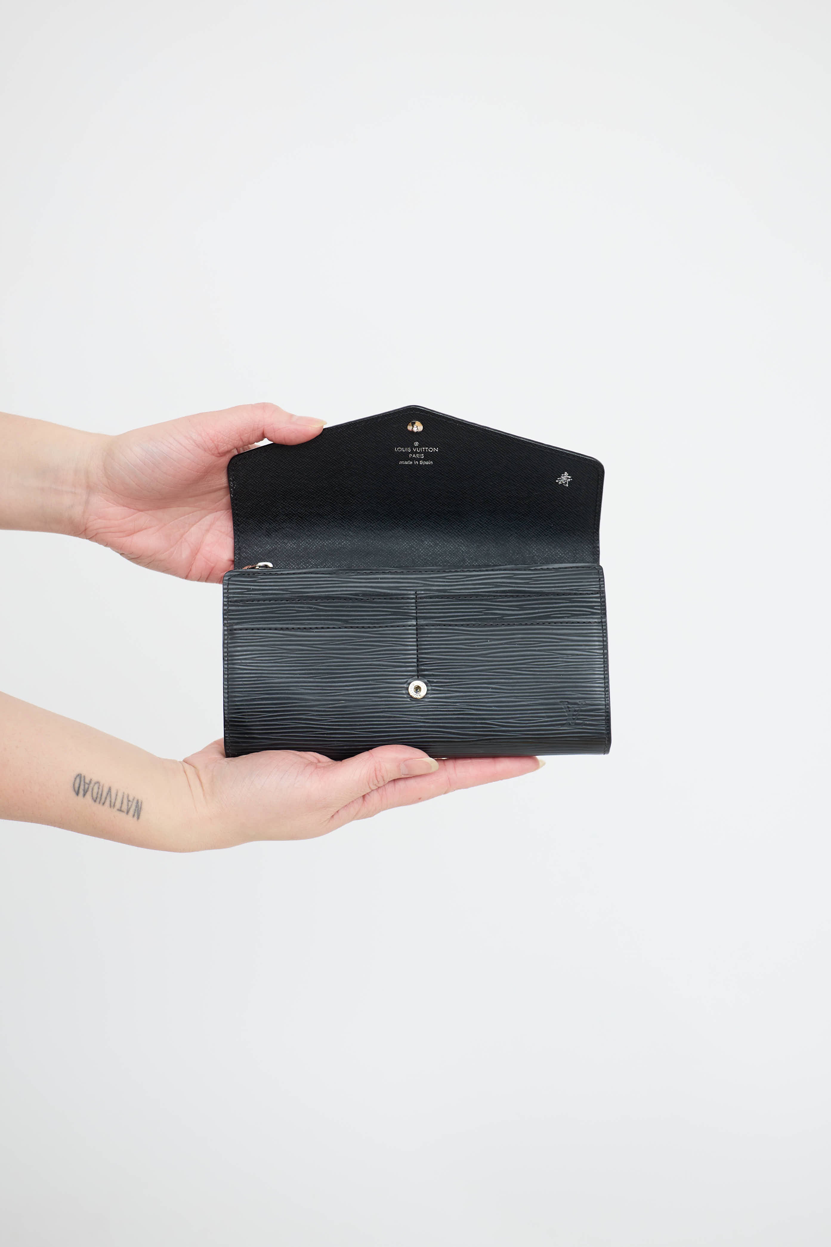 Louis Vuitton Epi Leather Sarah Wallet
