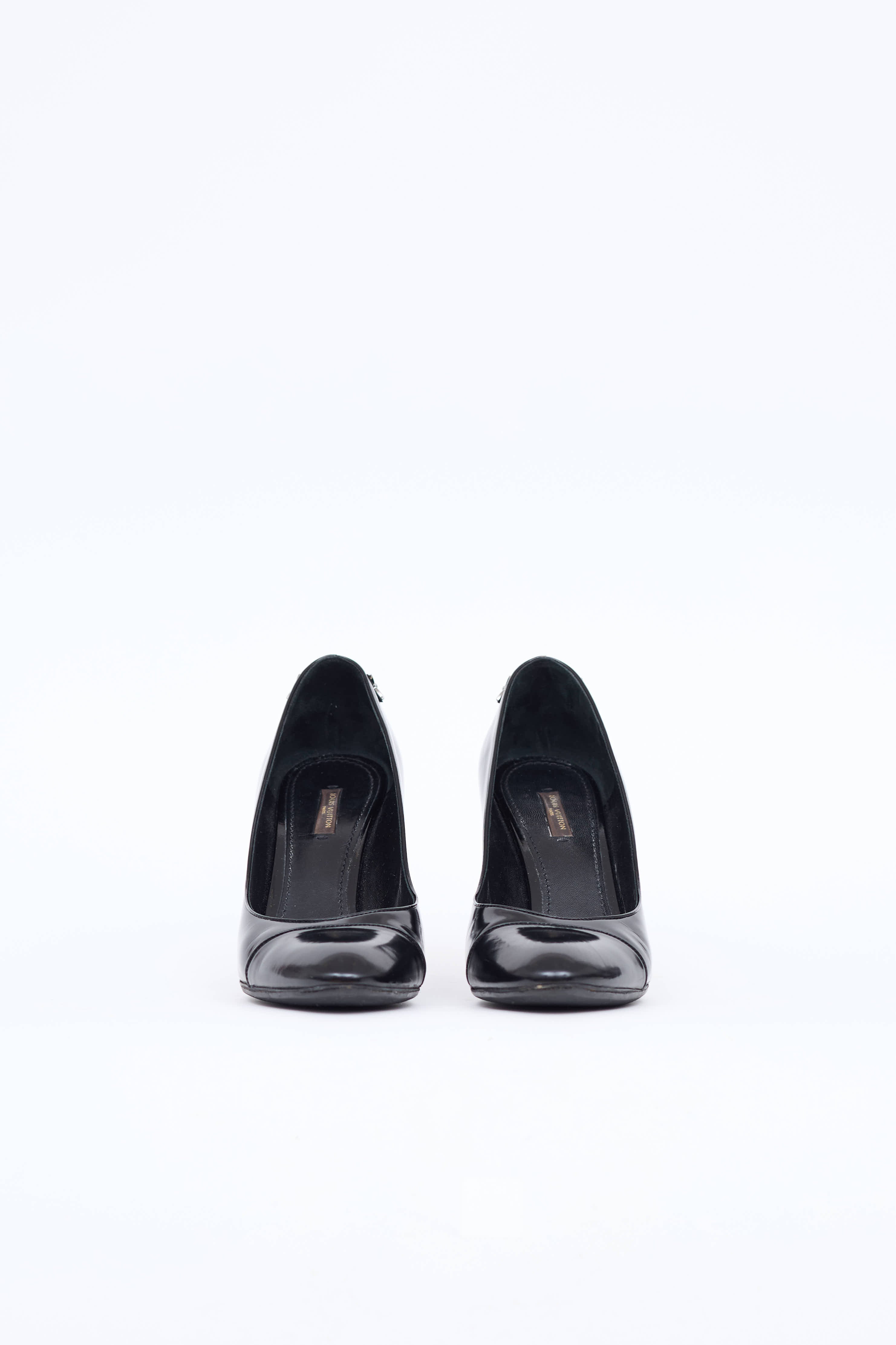 Louis Vuitton Patent Chain Link Pump