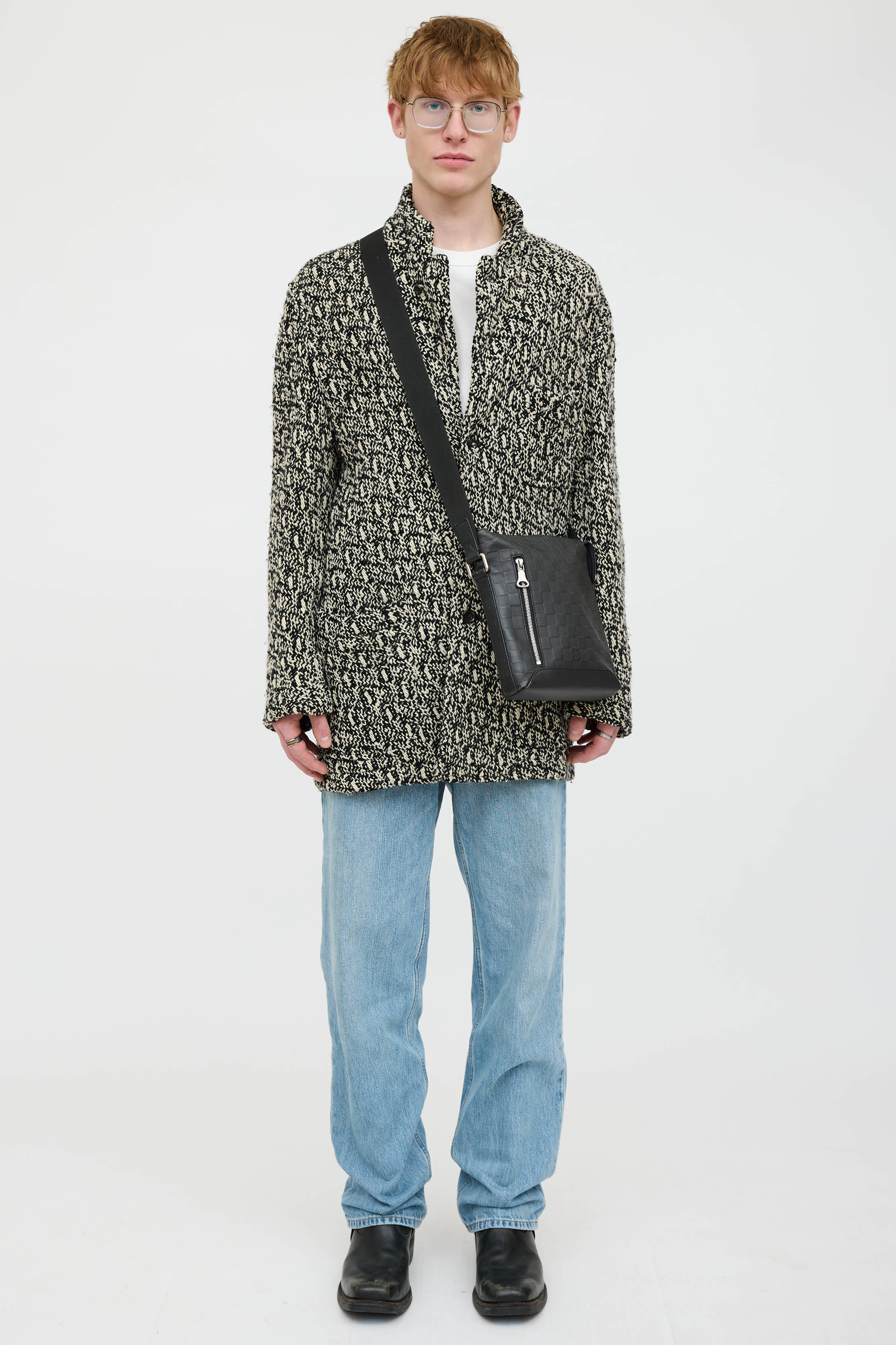 Louis Vuitton Discovery Messenger Bag