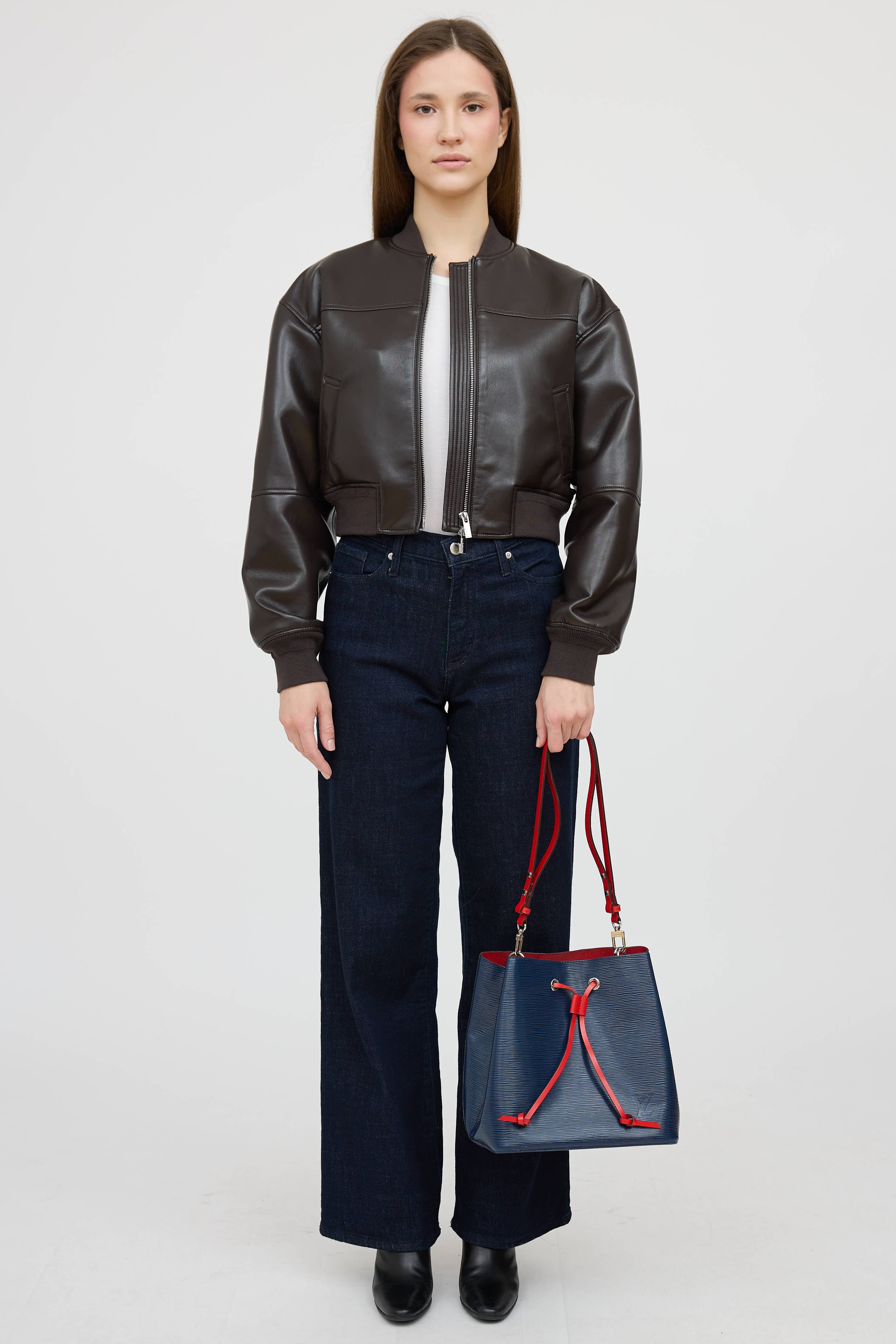 Louis VuittonEpi NeoNoe Bag