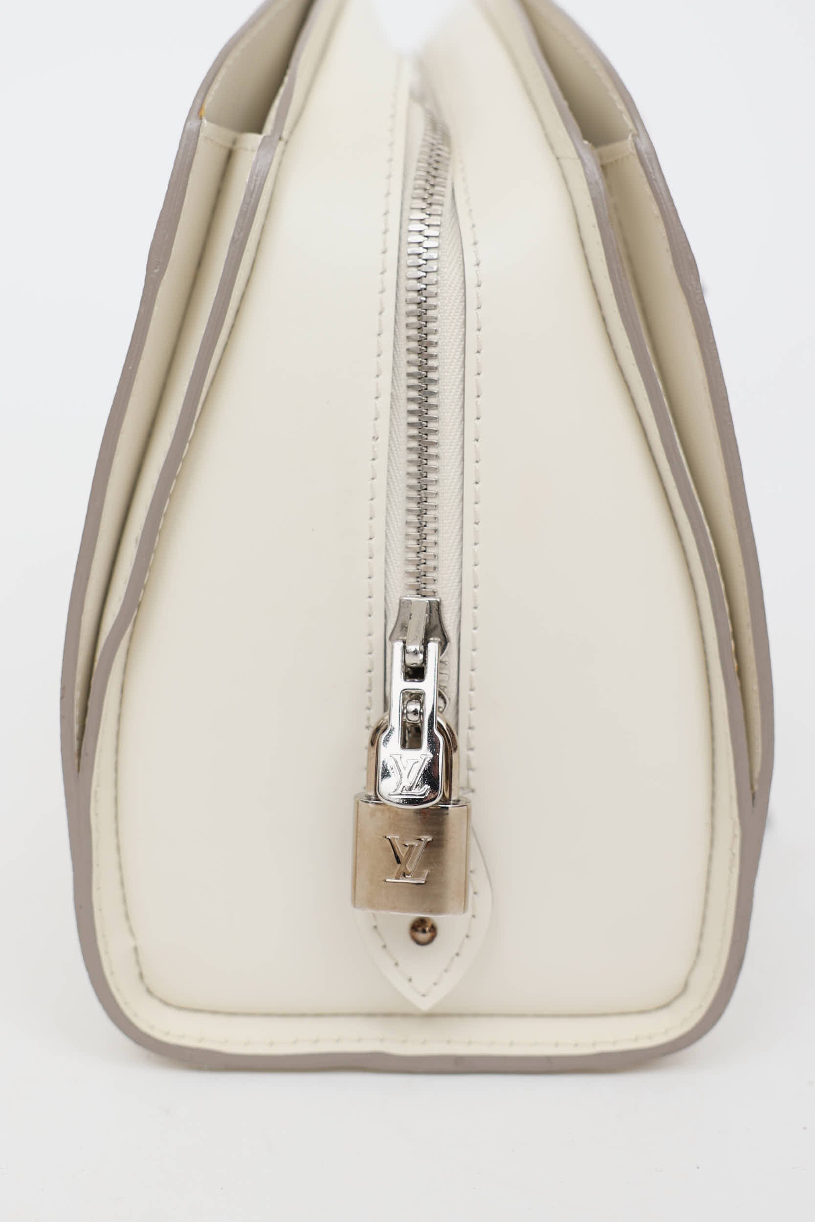 Louis Vuitton Epi Pont Neuf Bag