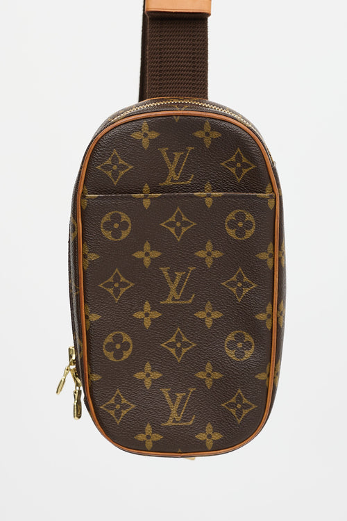 Louis Vuitton 2003 Monogram Pochette Gange Bag